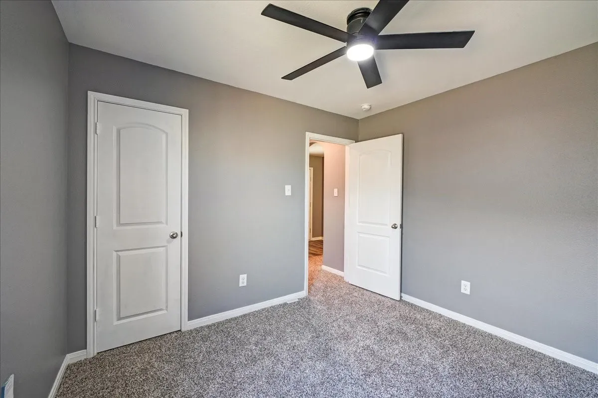 Single Family Residence For Sale in Wise County , 119 Barbwire Way, Newark, Texas 76071, 3 Bedroom, 2 Bathroom, 2 Garage spaces, 1,379 Sqft, built in 2020, mls#21388591, Real Estate Agent in Newark, Homes For Sale in Wise county, Homes For Sale in Newark, Realtor in Newark Texas, Real Estate Brokerage Independent Realty Texas, Luminita Cordes Realtor