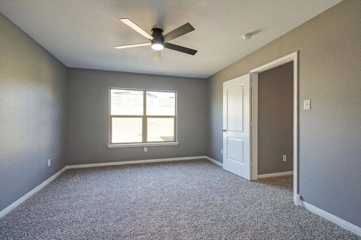 Single Family Residence For Sale in Wise County , 119 Barbwire Way, Newark, Texas 76071, 3 Bedroom, 2 Bathroom, 2 Garage spaces, 1,379 Sqft, built in 2020, mls#21388591, Real Estate Agent in Newark, Homes For Sale in Wise county, Homes For Sale in Newark, Realtor in Newark Texas, Real Estate Brokerage Independent Realty Texas, Luminita Cordes Realtor
