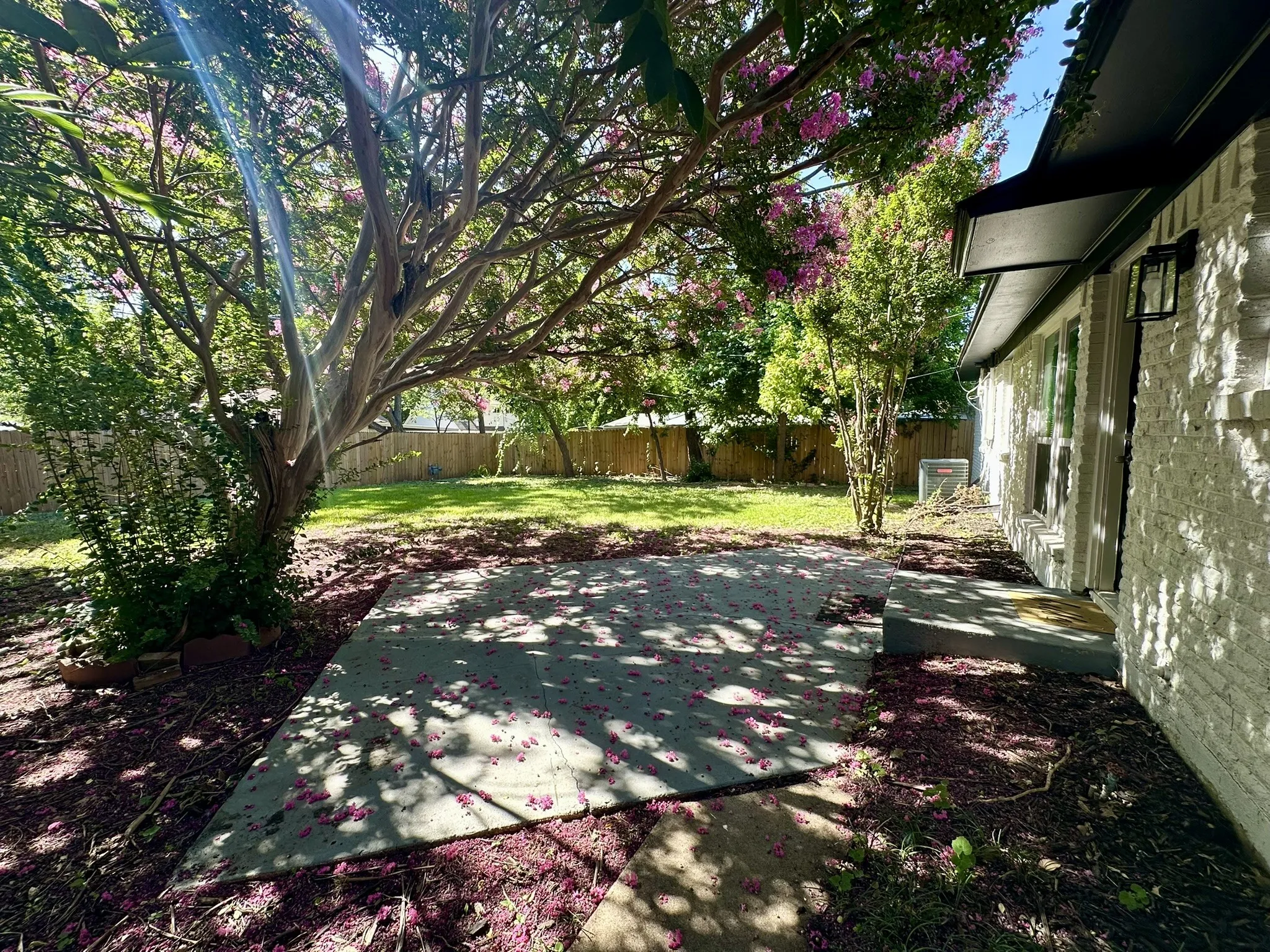 Single Family Residence For Rent in Dallas County , 509 Dover Drive, Richardson, Texas 75080, 3 Bedroom, 2 Bathroom, 2 Garage spaces, 1,216 Sqft, built in 1958, mls#21389365, Real Estate Agent in Richardson, Homes For Rent in Dallas county, Homes For Rent in Richardson, Realtor in Richardson Texas, Real Estate Brokerage Independent Realty Texas, Luminita Cordes Realtor
