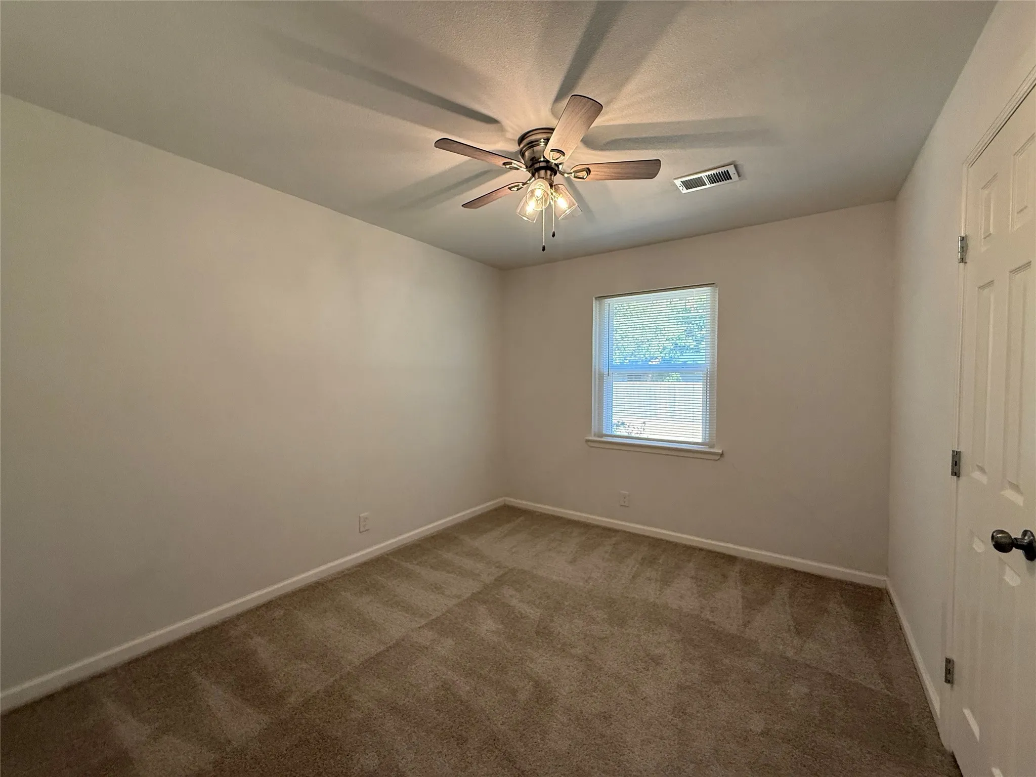 Single Family Residence For Rent in Dallas County , 509 Dover Drive, Richardson, Texas 75080, 3 Bedroom, 2 Bathroom, 2 Garage spaces, 1,216 Sqft, built in 1958, mls#21389365, Real Estate Agent in Richardson, Homes For Rent in Dallas county, Homes For Rent in Richardson, Realtor in Richardson Texas, Real Estate Brokerage Independent Realty Texas, Luminita Cordes Realtor