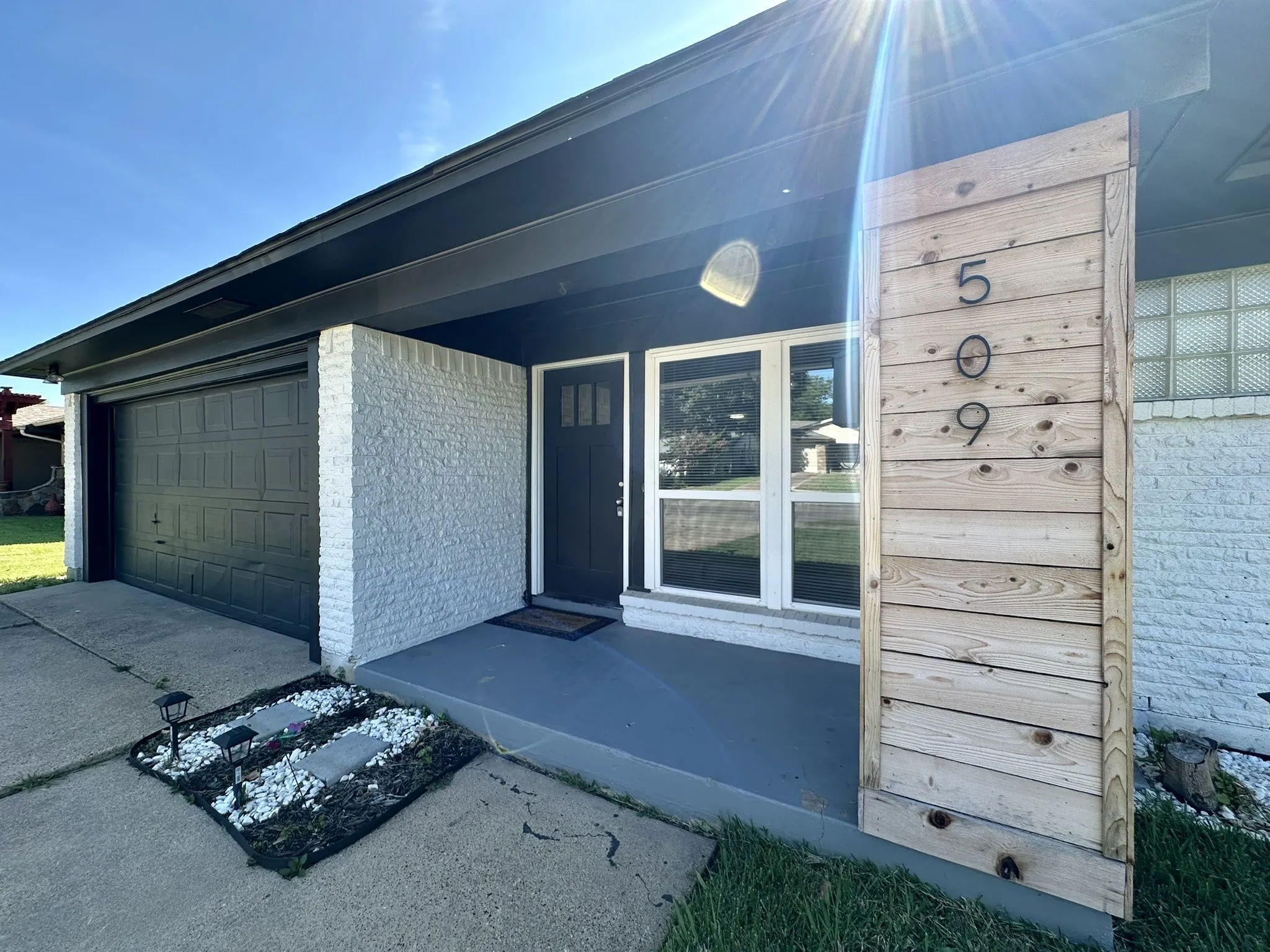 Single Family Residence For Rent in Dallas County , 509 Dover Drive, Richardson, Texas 75080, 3 Bedroom, 2 Bathroom, 2 Garage spaces, 1,216 Sqft, built in 1958, mls#21389365, Real Estate Agent in Richardson, Homes For Rent in Dallas county, Homes For Rent in Richardson, Realtor in Richardson Texas, Real Estate Brokerage Independent Realty Texas, Luminita Cordes Realtor