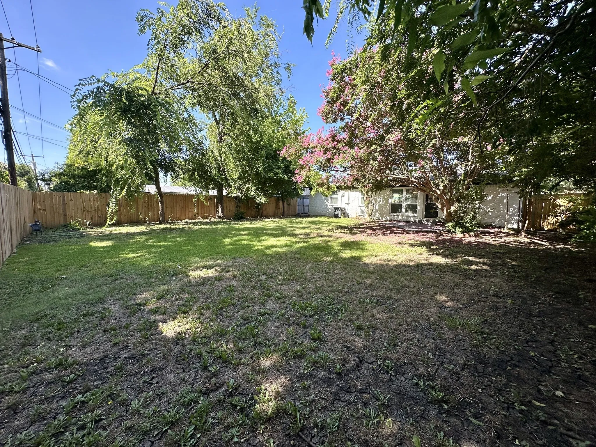 Single Family Residence For Rent in Dallas County , 509 Dover Drive, Richardson, Texas 75080, 3 Bedroom, 2 Bathroom, 2 Garage spaces, 1,216 Sqft, built in 1958, mls#21389365, Real Estate Agent in Richardson, Homes For Rent in Dallas county, Homes For Rent in Richardson, Realtor in Richardson Texas, Real Estate Brokerage Independent Realty Texas, Luminita Cordes Realtor