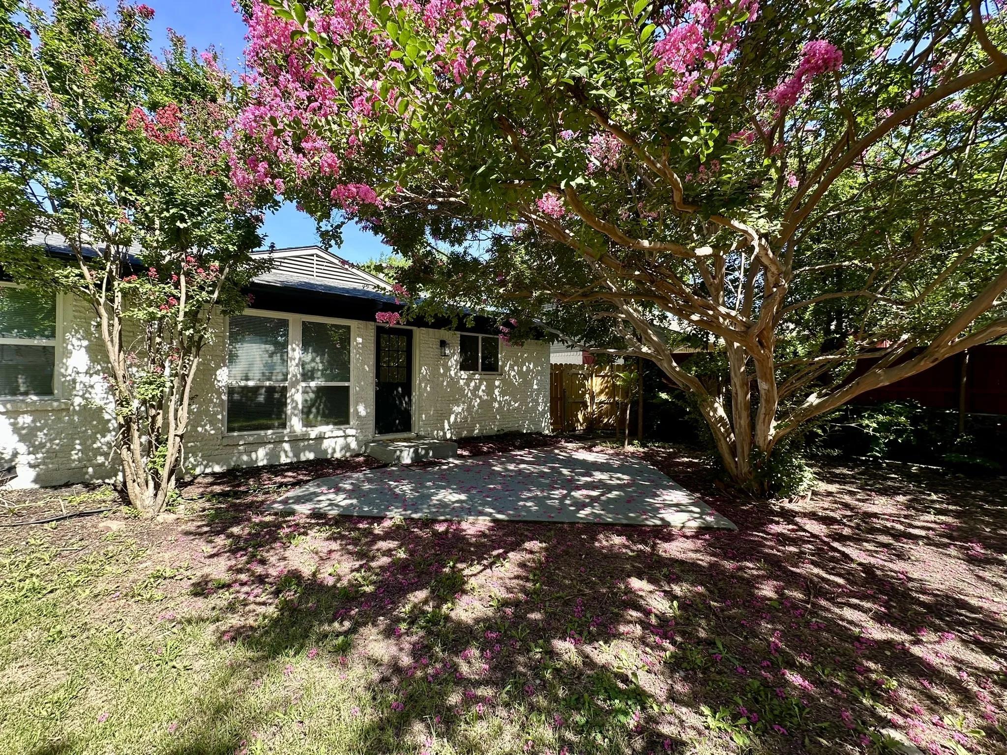 Single Family Residence For Rent in Dallas County , 509 Dover Drive, Richardson, Texas 75080, 3 Bedroom, 2 Bathroom, 2 Garage spaces, 1,216 Sqft, built in 1958, mls#21389365, Real Estate Agent in Richardson, Homes For Rent in Dallas county, Homes For Rent in Richardson, Realtor in Richardson Texas, Real Estate Brokerage Independent Realty Texas, Luminita Cordes Realtor