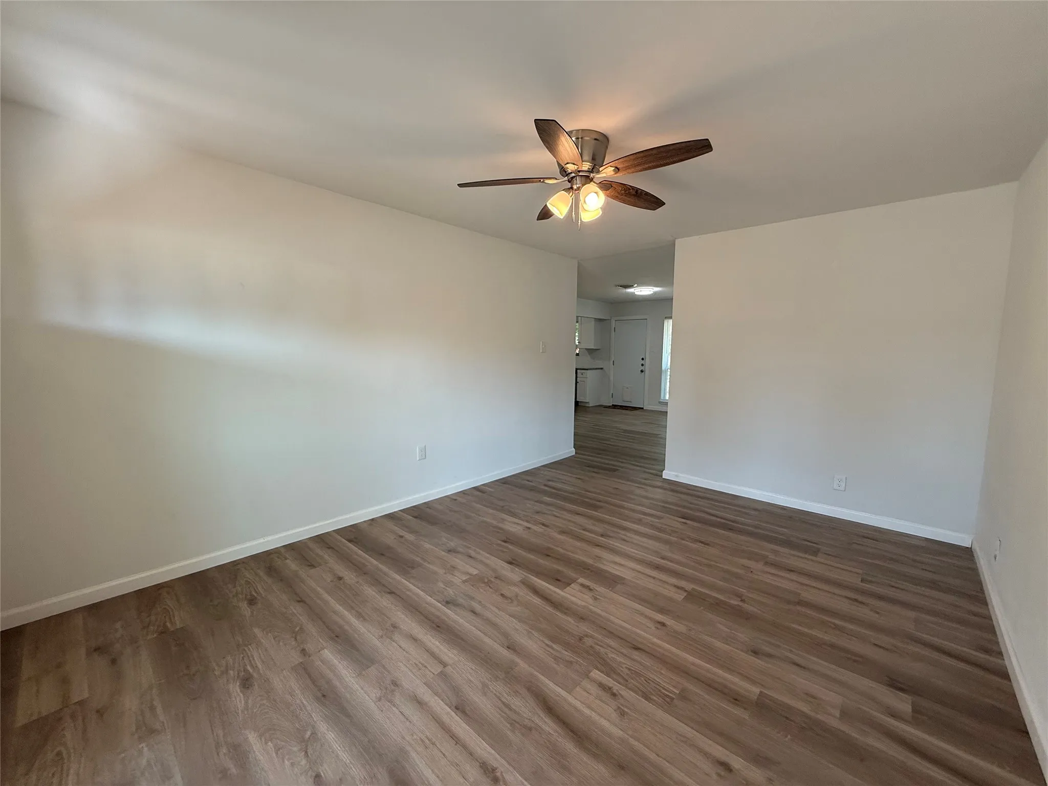 Single Family Residence For Rent in Dallas County , 509 Dover Drive, Richardson, Texas 75080, 3 Bedroom, 2 Bathroom, 2 Garage spaces, 1,216 Sqft, built in 1958, mls#21389365, Real Estate Agent in Richardson, Homes For Rent in Dallas county, Homes For Rent in Richardson, Realtor in Richardson Texas, Real Estate Brokerage Independent Realty Texas, Luminita Cordes Realtor