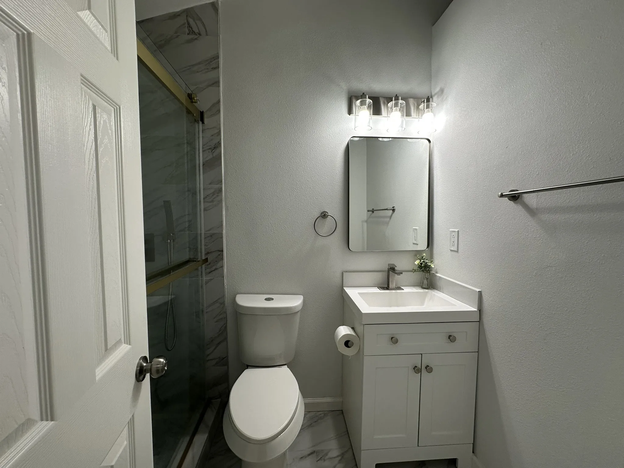 Single Family Residence For Rent in Dallas County , 509 Dover Drive, Richardson, Texas 75080, 3 Bedroom, 2 Bathroom, 2 Garage spaces, 1,216 Sqft, built in 1958, mls#21389365, Real Estate Agent in Richardson, Homes For Rent in Dallas county, Homes For Rent in Richardson, Realtor in Richardson Texas, Real Estate Brokerage Independent Realty Texas, Luminita Cordes Realtor