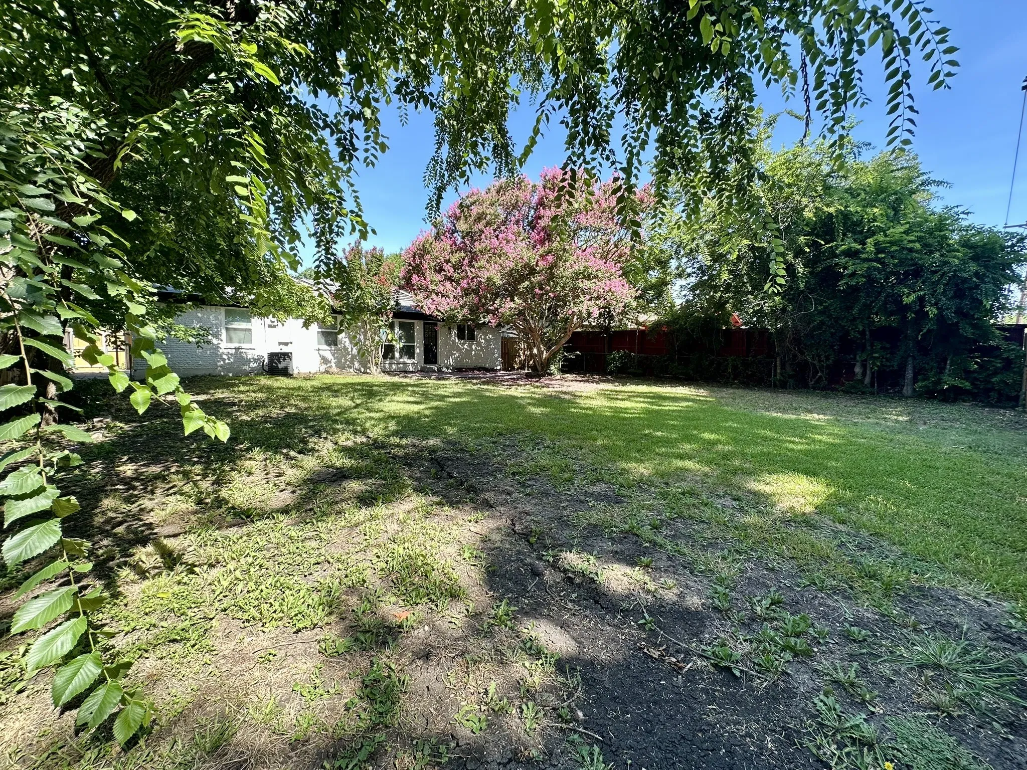 Single Family Residence For Rent in Dallas County , 509 Dover Drive, Richardson, Texas 75080, 3 Bedroom, 2 Bathroom, 2 Garage spaces, 1,216 Sqft, built in 1958, mls#21389365, Real Estate Agent in Richardson, Homes For Rent in Dallas county, Homes For Rent in Richardson, Realtor in Richardson Texas, Real Estate Brokerage Independent Realty Texas, Luminita Cordes Realtor