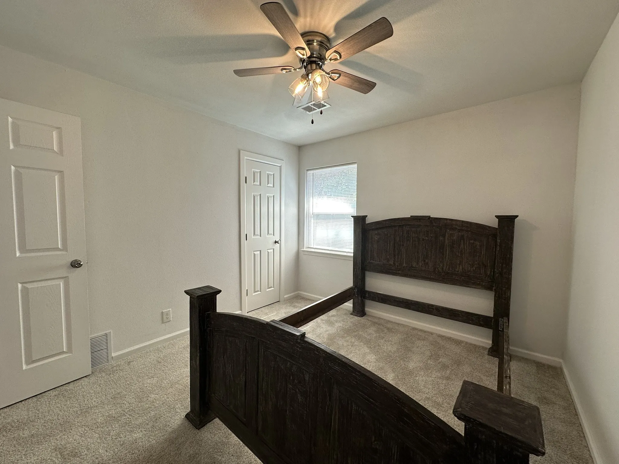Single Family Residence For Rent in Dallas County , 509 Dover Drive, Richardson, Texas 75080, 3 Bedroom, 2 Bathroom, 2 Garage spaces, 1,216 Sqft, built in 1958, mls#21389365, Real Estate Agent in Richardson, Homes For Rent in Dallas county, Homes For Rent in Richardson, Realtor in Richardson Texas, Real Estate Brokerage Independent Realty Texas, Luminita Cordes Realtor