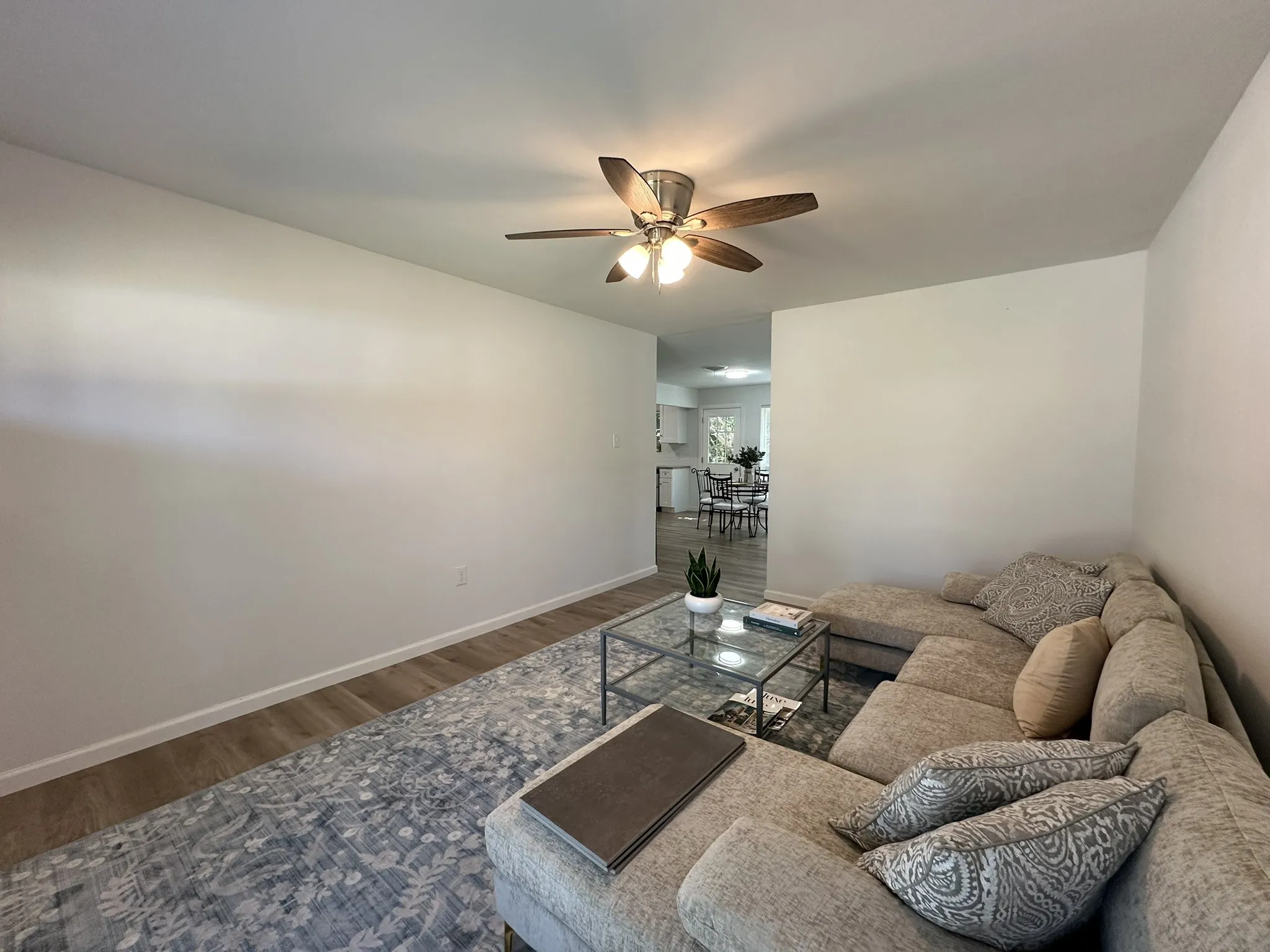Single Family Residence For Rent in Dallas County , 509 Dover Drive, Richardson, Texas 75080, 3 Bedroom, 2 Bathroom, 2 Garage spaces, 1,216 Sqft, built in 1958, mls#21389365, Real Estate Agent in Richardson, Homes For Rent in Dallas county, Homes For Rent in Richardson, Realtor in Richardson Texas, Real Estate Brokerage Independent Realty Texas, Luminita Cordes Realtor