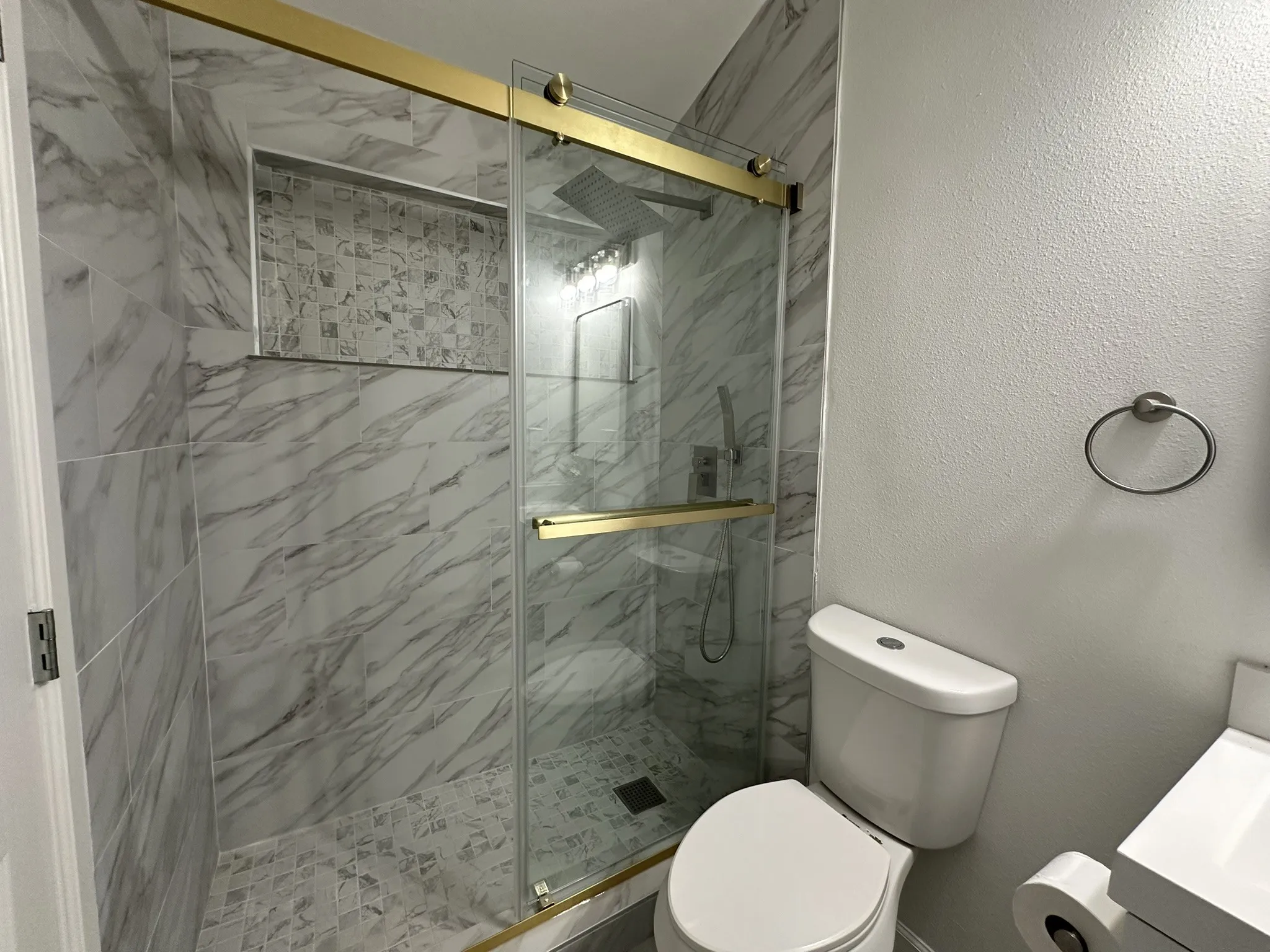 Single Family Residence For Rent in Dallas County , 509 Dover Drive, Richardson, Texas 75080, 3 Bedroom, 2 Bathroom, 2 Garage spaces, 1,216 Sqft, built in 1958, mls#21389365, Real Estate Agent in Richardson, Homes For Rent in Dallas county, Homes For Rent in Richardson, Realtor in Richardson Texas, Real Estate Brokerage Independent Realty Texas, Luminita Cordes Realtor