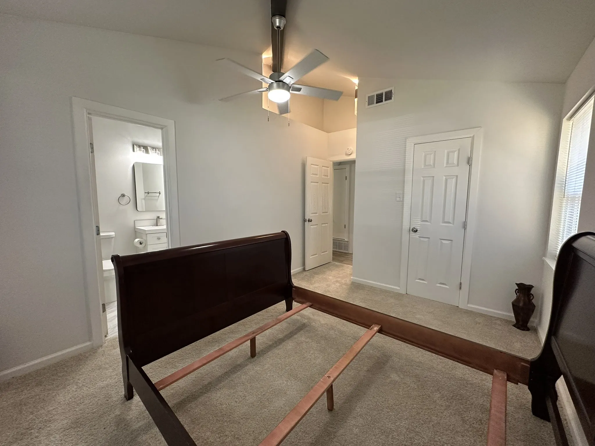 Single Family Residence For Rent in Dallas County , 509 Dover Drive, Richardson, Texas 75080, 3 Bedroom, 2 Bathroom, 2 Garage spaces, 1,216 Sqft, built in 1958, mls#21389365, Real Estate Agent in Richardson, Homes For Rent in Dallas county, Homes For Rent in Richardson, Realtor in Richardson Texas, Real Estate Brokerage Independent Realty Texas, Luminita Cordes Realtor