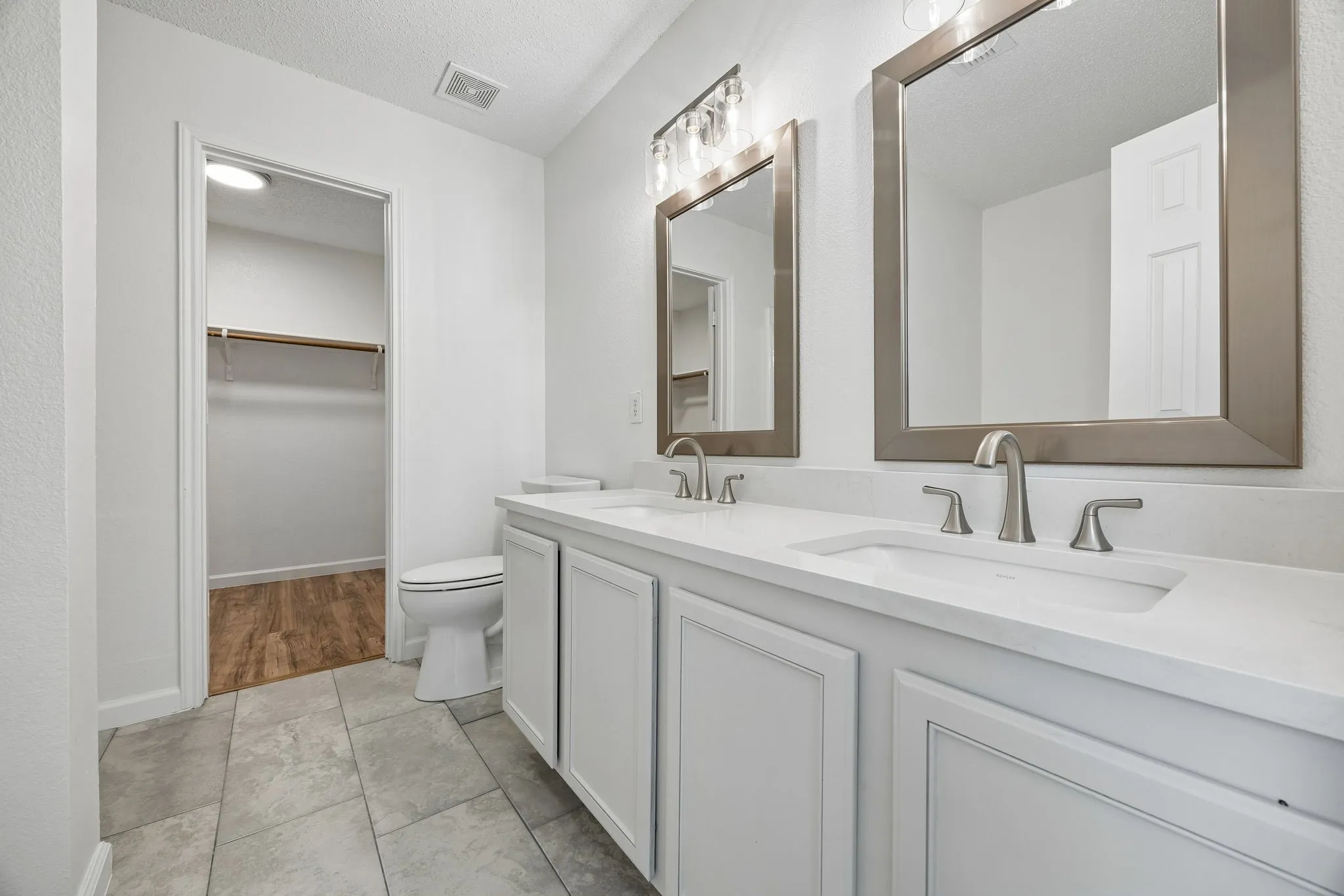 Single Family Residence For Rent in Denton County , 1721 Spyglass Drive, Little Elm, Texas 75068, 4 Bedroom, 3 Bathroom, 2 Garage spaces, 2,569 Sqft, built in 2004, mls#21388439, Real Estate Agent in Little Elm, Homes For Rent in Denton county, Homes For Rent in Little Elm, Realtor in Little Elm Texas, Real Estate Brokerage Independent Realty Texas, Luminita Cordes Realtor