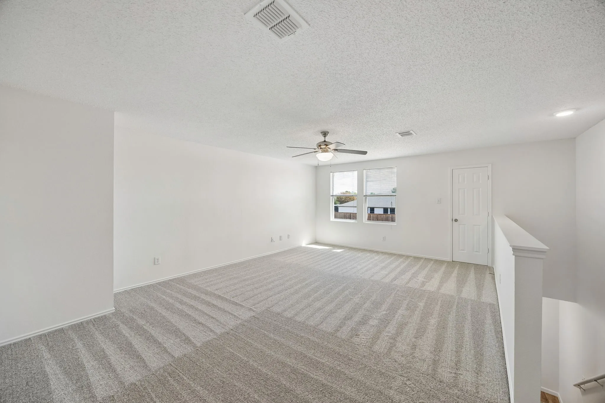 Single Family Residence For Rent in Denton County , 1721 Spyglass Drive, Little Elm, Texas 75068, 4 Bedroom, 3 Bathroom, 2 Garage spaces, 2,569 Sqft, built in 2004, mls#21388439, Real Estate Agent in Little Elm, Homes For Rent in Denton county, Homes For Rent in Little Elm, Realtor in Little Elm Texas, Real Estate Brokerage Independent Realty Texas, Luminita Cordes Realtor