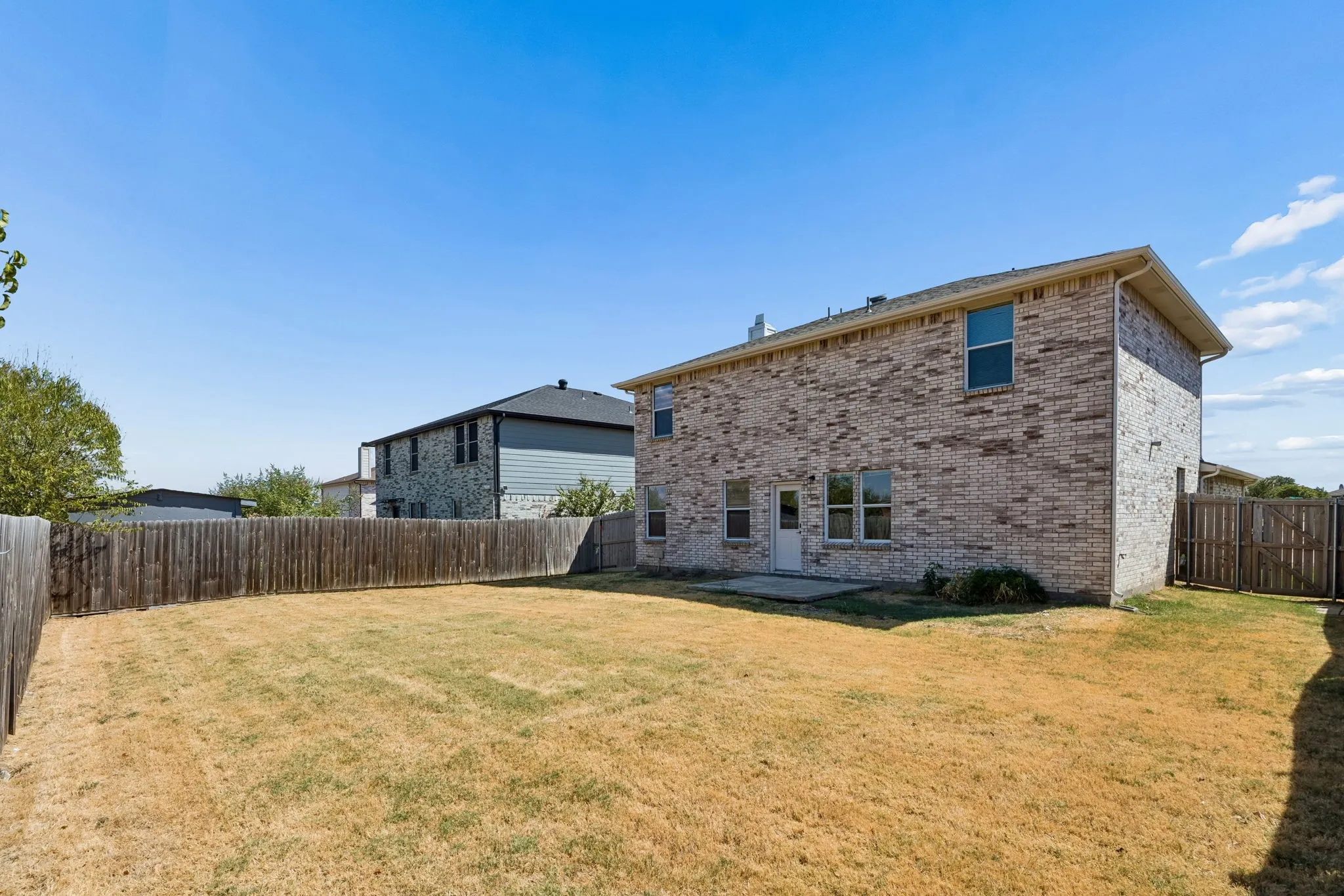 Single Family Residence For Rent in Denton County , 1721 Spyglass Drive, Little Elm, Texas 75068, 4 Bedroom, 3 Bathroom, 2 Garage spaces, 2,569 Sqft, built in 2004, mls#21388439, Real Estate Agent in Little Elm, Homes For Rent in Denton county, Homes For Rent in Little Elm, Realtor in Little Elm Texas, Real Estate Brokerage Independent Realty Texas, Luminita Cordes Realtor