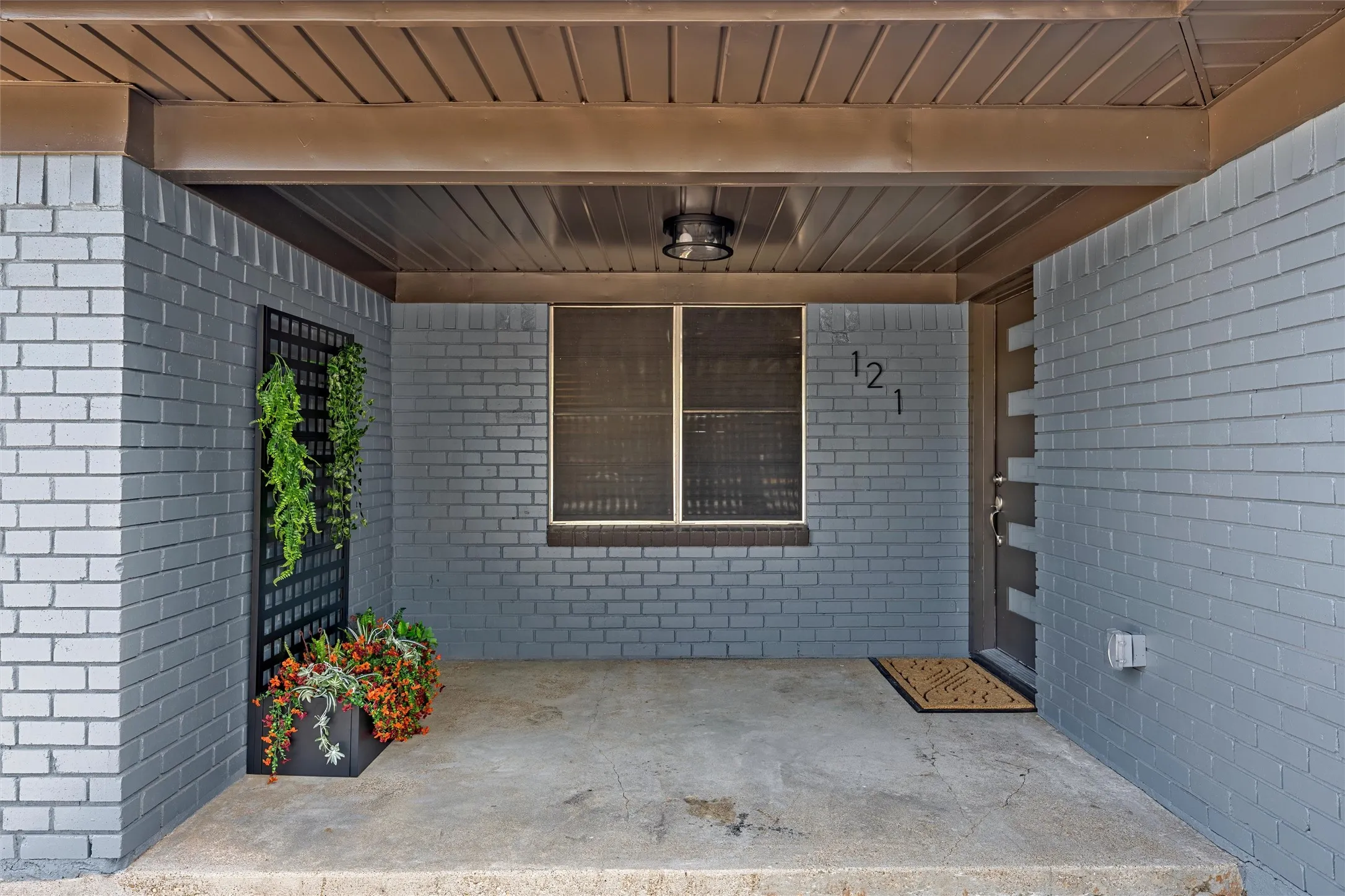 Single Family Residence For Sale in Mc Lennan County , 121 E Dawn Drive, Robinson, Texas 76706, 3 Bedroom, 2 Bathroom, 2 Garage spaces, 1,594 Sqft, built in 1972, mls#21389257, Real Estate Agent in Robinson, Homes For Sale in Mc Lennan county, Homes For Sale in Robinson, Realtor in Robinson Texas, Real Estate Brokerage Independent Realty Texas, Luminita Cordes Realtor