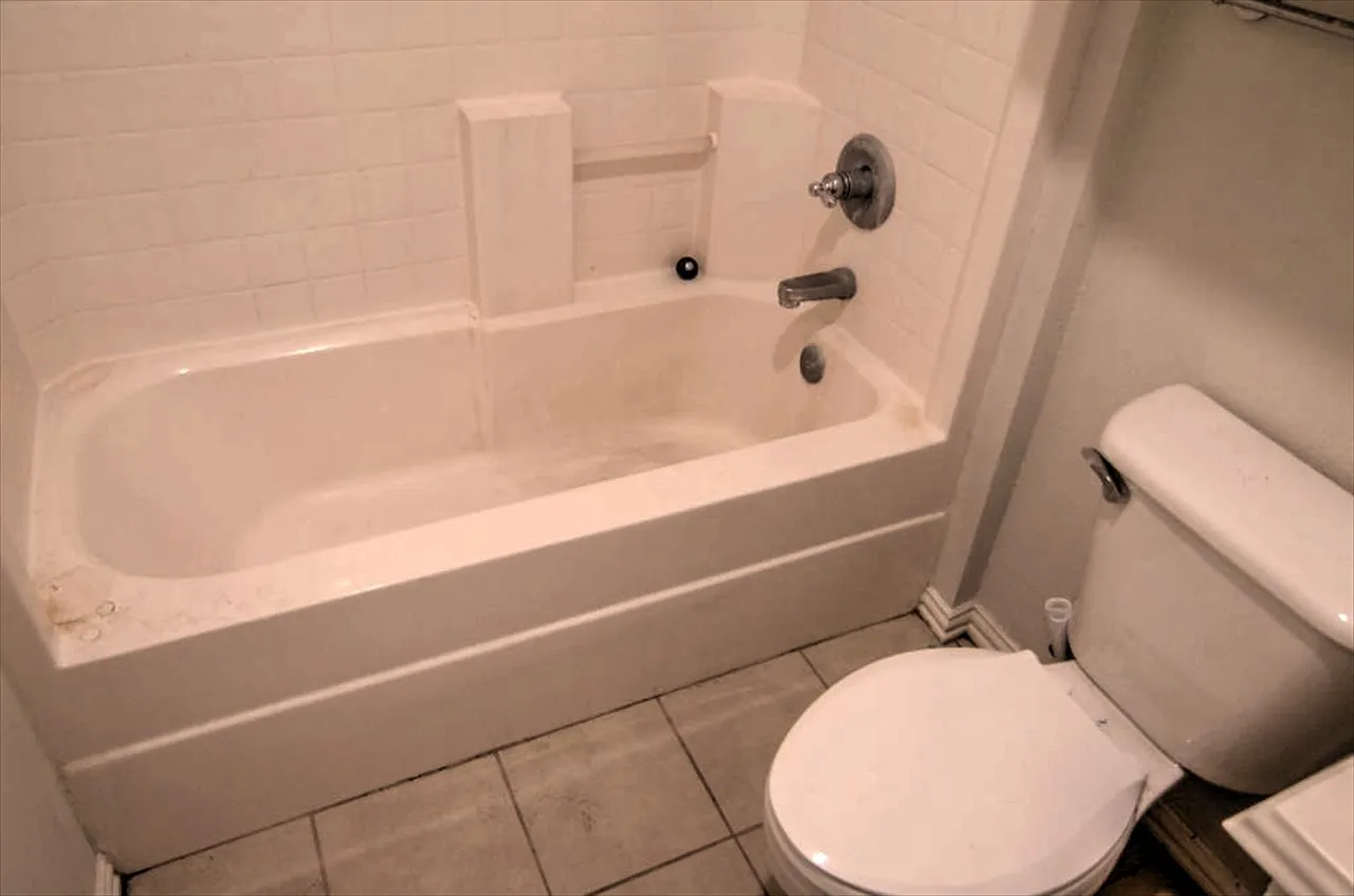 Duplex For Rent in Tarrant County , 1722 Scenic Drive, Arlington, Texas 76013, 3 Bedroom, 3 Bathroom, 2 Garage spaces, 1,483 Sqft, built in 2003, mls#21389376, Real Estate Agent in Arlington, Homes For Rent in Tarrant county, Homes For Rent in Arlington, Realtor in Arlington Texas, Real Estate Brokerage Independent Realty Texas, Luminita Cordes Realtor