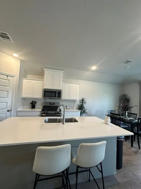 Single Family Residence For Rent in Collin County , 516 Hickory Ridge, Van Alstyne, Texas 75495, 4 Bedroom, 3 Bathroom, 2 Garage spaces, 2,371 Sqft, built in 2024, mls#21386276, Real Estate Agent in Van Alstyne, Homes For Rent in Collin county, Homes For Rent in Van Alstyne, Realtor in Van Alstyne Texas, Real Estate Brokerage Independent Realty Texas, Luminita Cordes Realtor