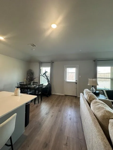 Single Family Residence For Rent in Collin County , 516 Hickory Ridge, Van Alstyne, Texas 75495, 4 Bedroom, 3 Bathroom, 2 Garage spaces, 2,371 Sqft, built in 2024, mls#21386276, Real Estate Agent in Van Alstyne, Homes For Rent in Collin county, Homes For Rent in Van Alstyne, Realtor in Van Alstyne Texas, Real Estate Brokerage Independent Realty Texas, Luminita Cordes Realtor