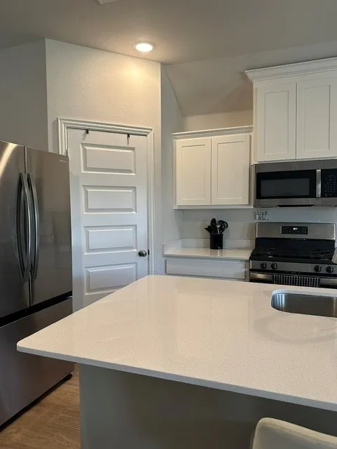 Single Family Residence For Rent in Collin County , 516 Hickory Ridge, Van Alstyne, Texas 75495, 4 Bedroom, 3 Bathroom, 2 Garage spaces, 2,371 Sqft, built in 2024, mls#21386276, Real Estate Agent in Van Alstyne, Homes For Rent in Collin county, Homes For Rent in Van Alstyne, Realtor in Van Alstyne Texas, Real Estate Brokerage Independent Realty Texas, Luminita Cordes Realtor