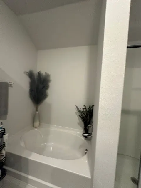 Single Family Residence For Rent in Collin County , 516 Hickory Ridge, Van Alstyne, Texas 75495, 4 Bedroom, 3 Bathroom, 2 Garage spaces, 2,371 Sqft, built in 2024, mls#21386276, Real Estate Agent in Van Alstyne, Homes For Rent in Collin county, Homes For Rent in Van Alstyne, Realtor in Van Alstyne Texas, Real Estate Brokerage Independent Realty Texas, Luminita Cordes Realtor