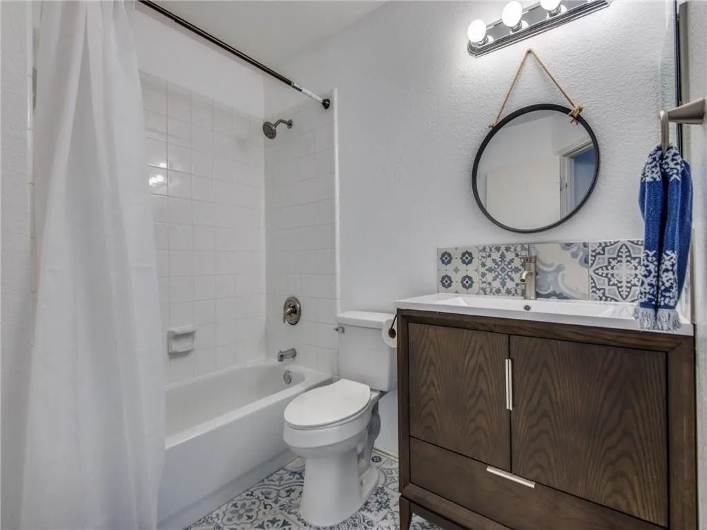 Single Family Residence For Rent in Denton County , 1428 Laurel Hall Lane, Little Elm, Texas 75068, 4 Bedroom, 3 Bathroom, 2 Garage spaces, 2,359 Sqft, built in 2001, mls#21389378, Real Estate Agent in Little Elm, Homes For Rent in Denton county, Homes For Rent in Little Elm, Realtor in Little Elm Texas, Real Estate Brokerage Independent Realty Texas, Luminita Cordes Realtor