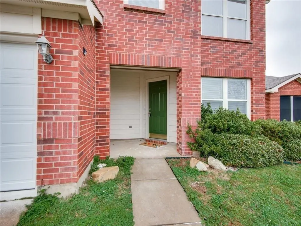 Single Family Residence For Rent in Denton County , 1428 Laurel Hall Lane, Little Elm, Texas 75068, 4 Bedroom, 3 Bathroom, 2 Garage spaces, 2,359 Sqft, built in 2001, mls#21389378, Real Estate Agent in Little Elm, Homes For Rent in Denton county, Homes For Rent in Little Elm, Realtor in Little Elm Texas, Real Estate Brokerage Independent Realty Texas, Luminita Cordes Realtor