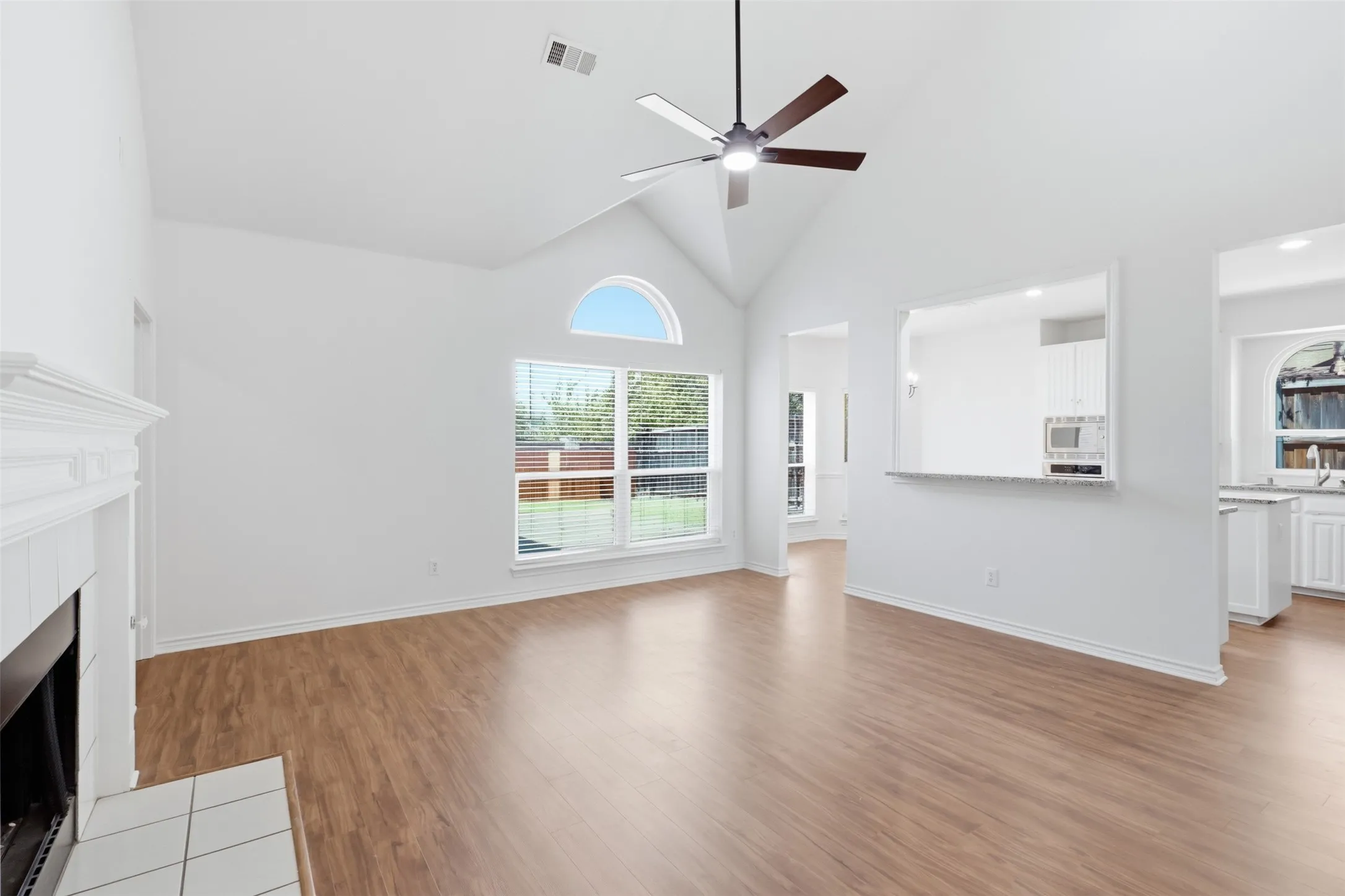 Single Family Residence For Sale in Collin County , 8117 Case Drive, Plano, Texas 75025, 5 Bedroom, 3 Bathroom, 2 Garage spaces, 2,576 Sqft, built in 1995, mls#21386938, Real Estate Agent in Plano, Homes For Sale in Collin county, Homes For Sale in Plano, Realtor in Plano Texas, Real Estate Brokerage Independent Realty Texas, Luminita Cordes Realtor