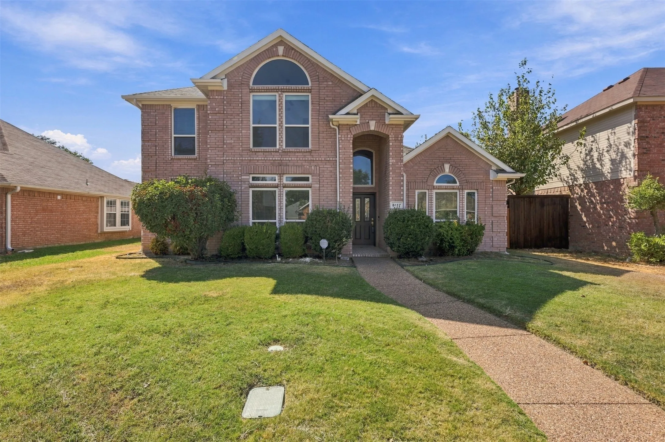 Single Family Residence For Sale in Collin County , 8117 Case Drive, Plano, Texas 75025, 5 Bedroom, 3 Bathroom, 2 Garage spaces, 2,576 Sqft, built in 1995, mls#21386938, Real Estate Agent in Plano, Homes For Sale in Collin county, Homes For Sale in Plano, Realtor in Plano Texas, Real Estate Brokerage Independent Realty Texas, Luminita Cordes Realtor