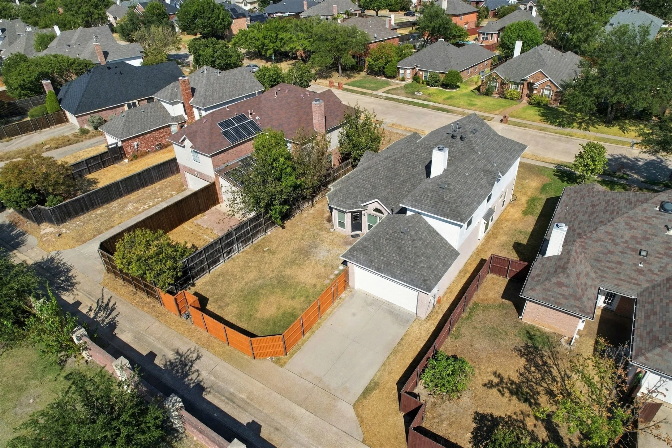Single Family Residence For Sale in Collin County , 8117 Case Drive, Plano, Texas 75025, 5 Bedroom, 3 Bathroom, 2 Garage spaces, 2,576 Sqft, built in 1995, mls#21386938, Real Estate Agent in Plano, Homes For Sale in Collin county, Homes For Sale in Plano, Realtor in Plano Texas, Real Estate Brokerage Independent Realty Texas, Luminita Cordes Realtor