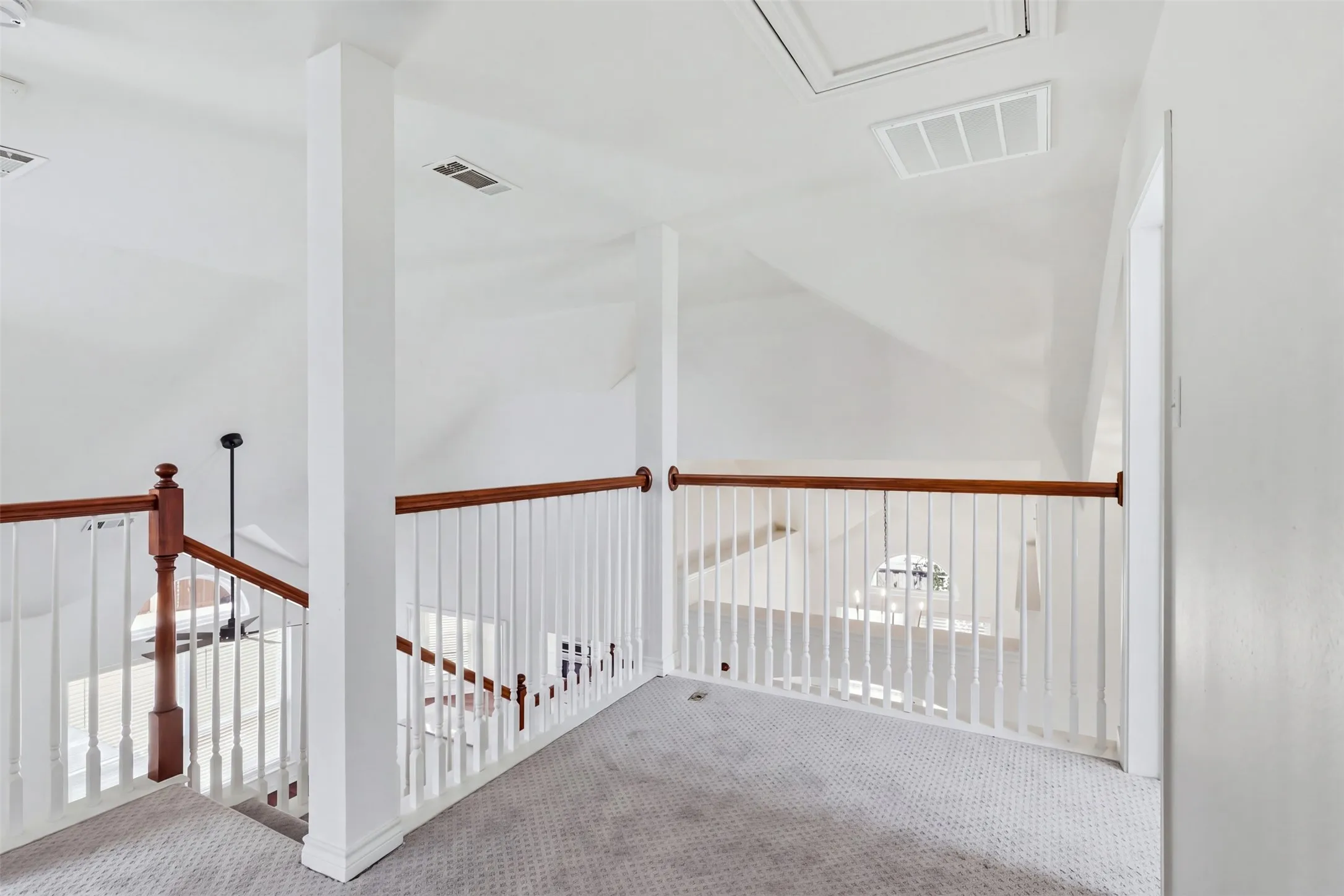 Single Family Residence For Sale in Collin County , 8117 Case Drive, Plano, Texas 75025, 5 Bedroom, 3 Bathroom, 2 Garage spaces, 2,576 Sqft, built in 1995, mls#21386938, Real Estate Agent in Plano, Homes For Sale in Collin county, Homes For Sale in Plano, Realtor in Plano Texas, Real Estate Brokerage Independent Realty Texas, Luminita Cordes Realtor