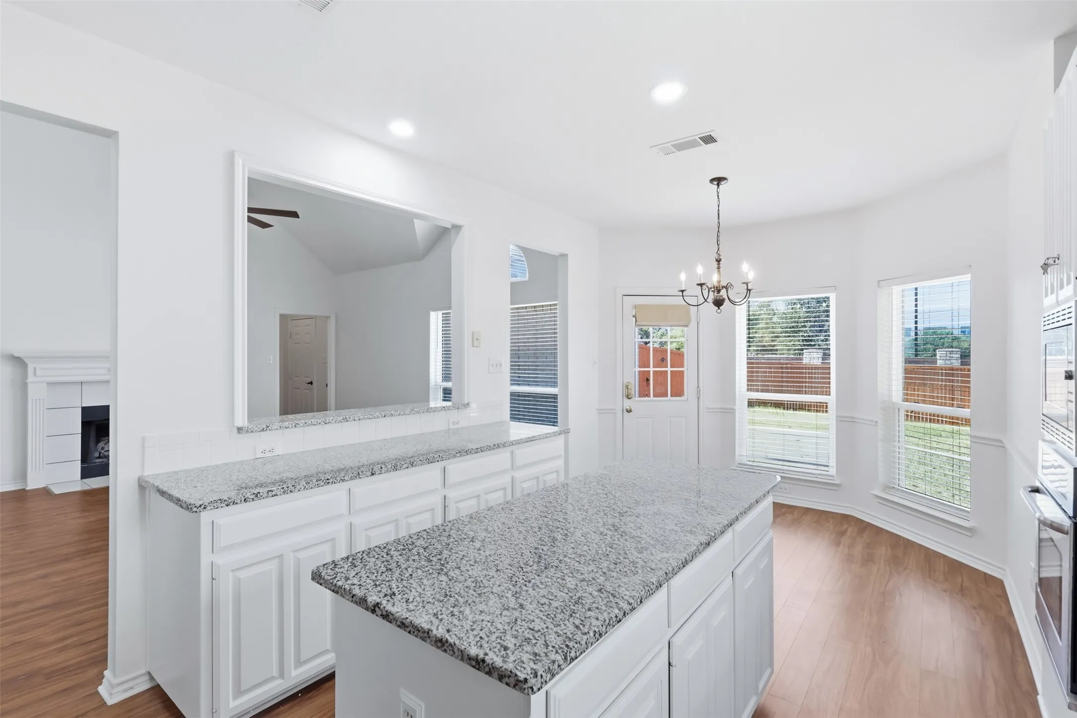 Single Family Residence For Sale in Collin County , 8117 Case Drive, Plano, Texas 75025, 5 Bedroom, 3 Bathroom, 2 Garage spaces, 2,576 Sqft, built in 1995, mls#21386938, Real Estate Agent in Plano, Homes For Sale in Collin county, Homes For Sale in Plano, Realtor in Plano Texas, Real Estate Brokerage Independent Realty Texas, Luminita Cordes Realtor