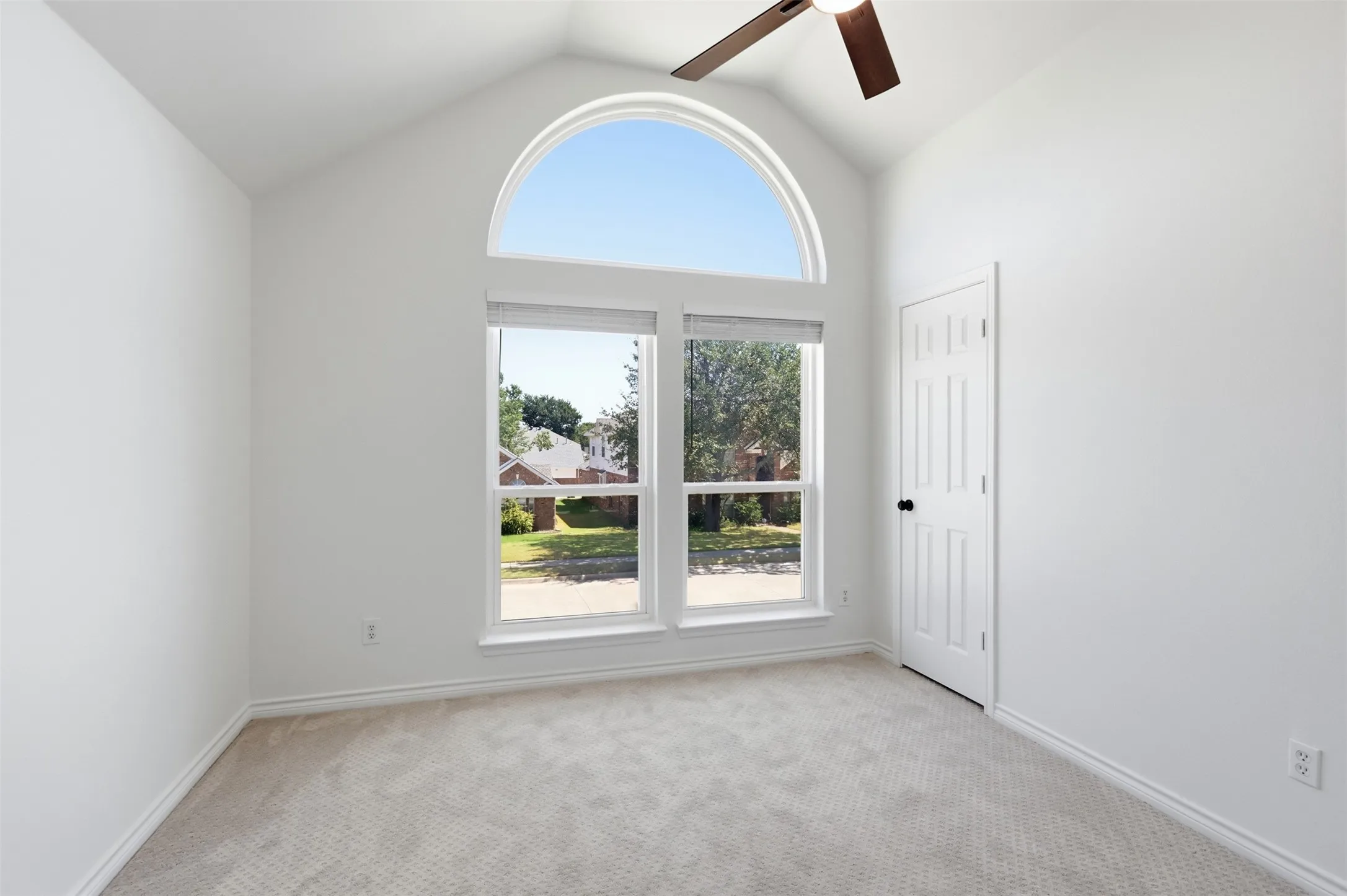 Single Family Residence For Sale in Collin County , 8117 Case Drive, Plano, Texas 75025, 5 Bedroom, 3 Bathroom, 2 Garage spaces, 2,576 Sqft, built in 1995, mls#21386938, Real Estate Agent in Plano, Homes For Sale in Collin county, Homes For Sale in Plano, Realtor in Plano Texas, Real Estate Brokerage Independent Realty Texas, Luminita Cordes Realtor