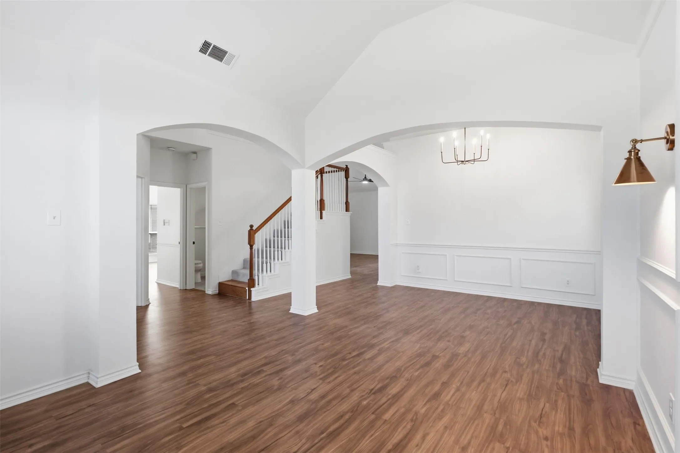 Single Family Residence For Sale in Collin County , 8117 Case Drive, Plano, Texas 75025, 5 Bedroom, 3 Bathroom, 2 Garage spaces, 2,576 Sqft, built in 1995, mls#21386938, Real Estate Agent in Plano, Homes For Sale in Collin county, Homes For Sale in Plano, Realtor in Plano Texas, Real Estate Brokerage Independent Realty Texas, Luminita Cordes Realtor