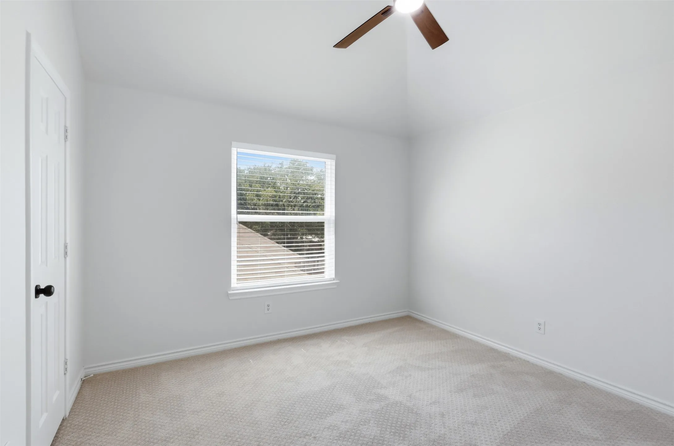 Single Family Residence For Sale in Collin County , 8117 Case Drive, Plano, Texas 75025, 5 Bedroom, 3 Bathroom, 2 Garage spaces, 2,576 Sqft, built in 1995, mls#21386938, Real Estate Agent in Plano, Homes For Sale in Collin county, Homes For Sale in Plano, Realtor in Plano Texas, Real Estate Brokerage Independent Realty Texas, Luminita Cordes Realtor
