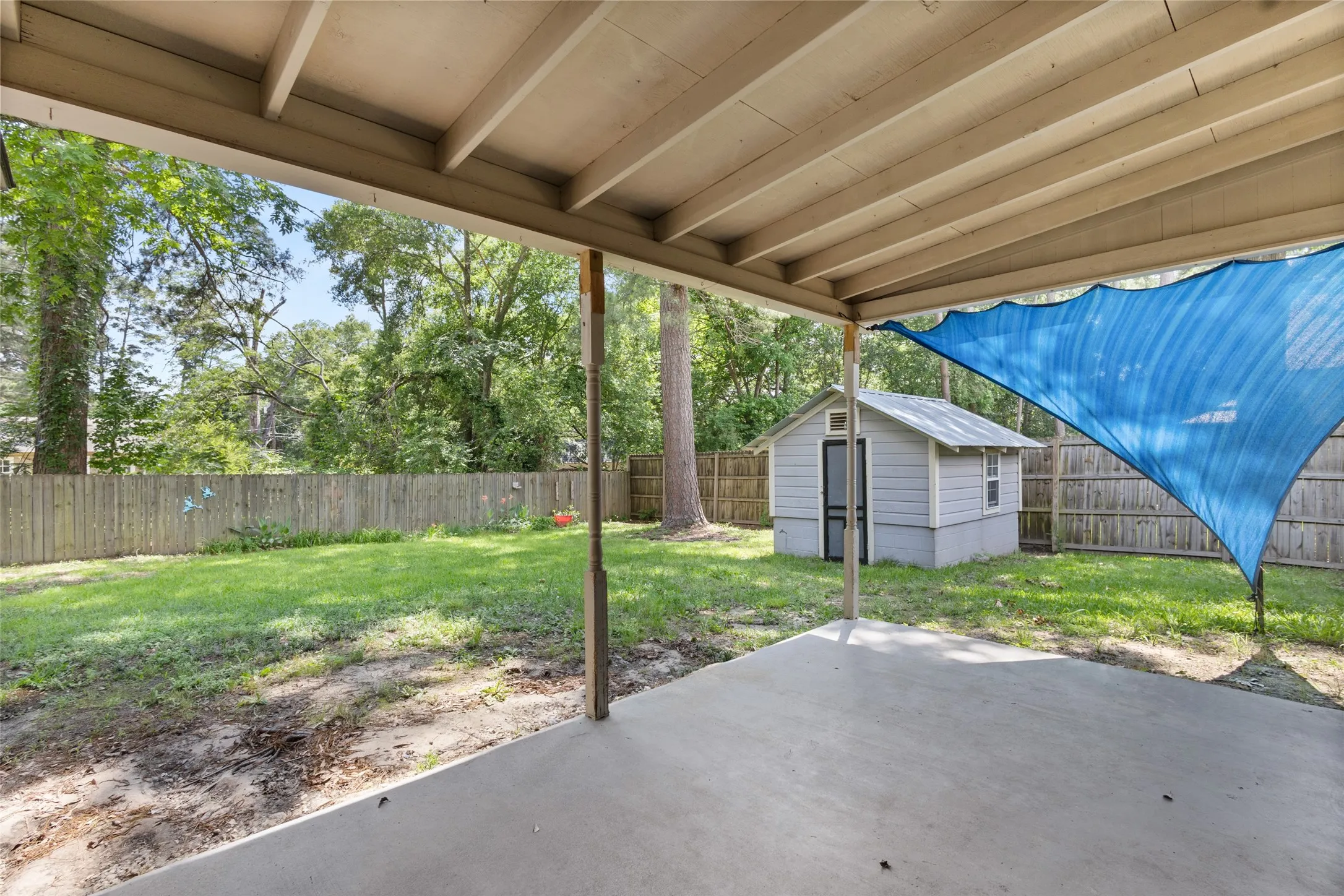 Single Family Residence For Sale in Upshur County , 801 Park, Gilmer, Texas 75644, 3 Bedroom, 2 Bathroom, 2 Garage spaces, 2,086 Sqft, built in 1963, mls#21389382, Real Estate Agent in Gilmer, Homes For Sale in Upshur county, Homes For Sale in Gilmer, Realtor in Gilmer Texas, Real Estate Brokerage Independent Realty Texas, Luminita Cordes Realtor