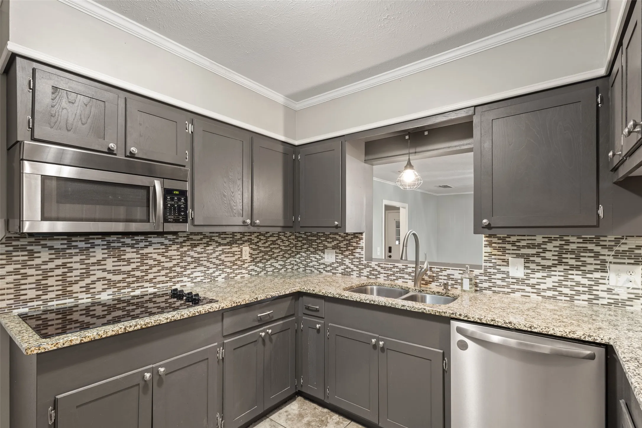 Single Family Residence For Sale in Upshur County , 801 Park, Gilmer, Texas 75644, 3 Bedroom, 2 Bathroom, 2 Garage spaces, 2,086 Sqft, built in 1963, mls#21389382, Real Estate Agent in Gilmer, Homes For Sale in Upshur county, Homes For Sale in Gilmer, Realtor in Gilmer Texas, Real Estate Brokerage Independent Realty Texas, Luminita Cordes Realtor