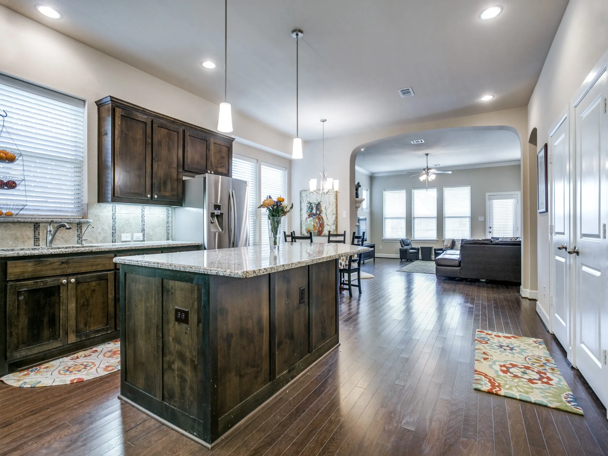 Single Family Residence For Rent in Tarrant County , 1010 Crystal Oak Lane, Arlington, Texas 76005, 3 Bedroom, 3 Bathroom, 2 Garage spaces, 2,990 Sqft, built in 2013, mls#21389281, Real Estate Agent in Arlington, Homes For Rent in Tarrant county, Homes For Rent in Arlington, Realtor in Arlington Texas, Real Estate Brokerage Independent Realty Texas, Luminita Cordes Realtor