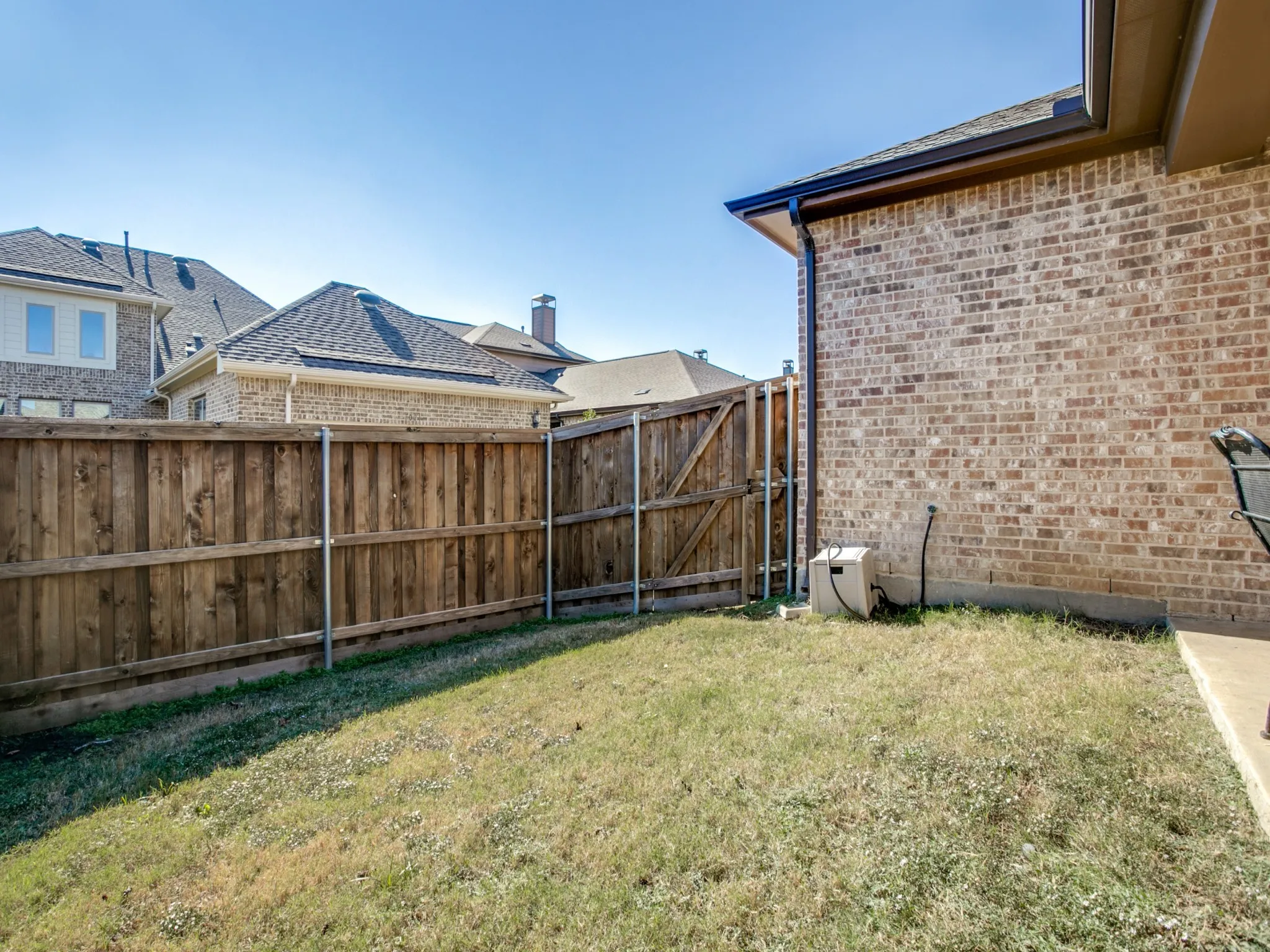 Single Family Residence For Rent in Tarrant County , 1010 Crystal Oak Lane, Arlington, Texas 76005, 3 Bedroom, 3 Bathroom, 2 Garage spaces, 2,990 Sqft, built in 2013, mls#21389281, Real Estate Agent in Arlington, Homes For Rent in Tarrant county, Homes For Rent in Arlington, Realtor in Arlington Texas, Real Estate Brokerage Independent Realty Texas, Luminita Cordes Realtor