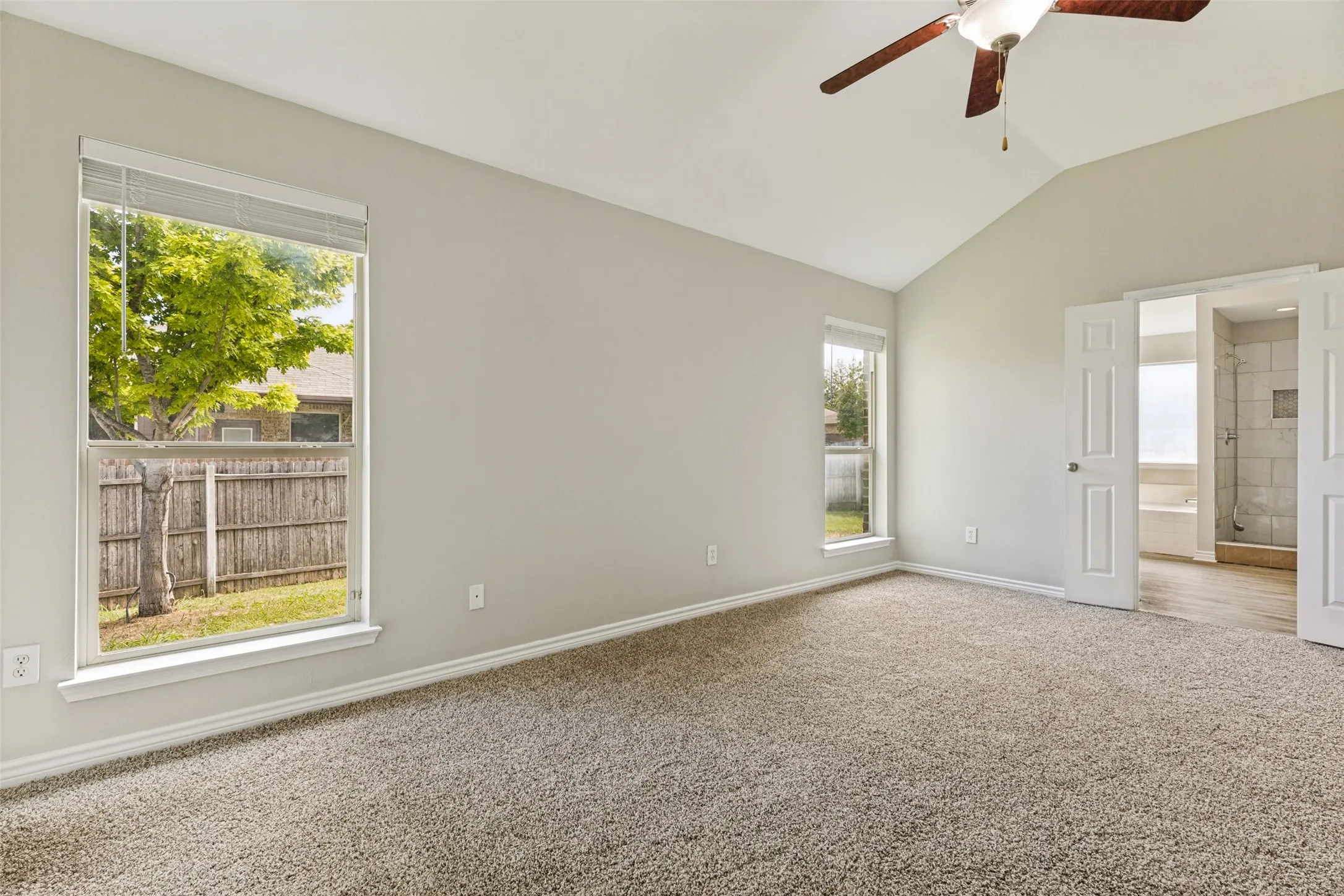 Single Family Residence For Rent in Tarrant County , 417 Brookhollow Lane, Saginaw, Texas 76131, 3 Bedroom, 2 Bathroom, 2 Garage spaces, 1,614 Sqft, built in 2010, mls#21389385, Real Estate Agent in Saginaw, Homes For Rent in Tarrant county, Homes For Rent in Saginaw, Realtor in Saginaw Texas, Real Estate Brokerage Independent Realty Texas, Luminita Cordes Realtor