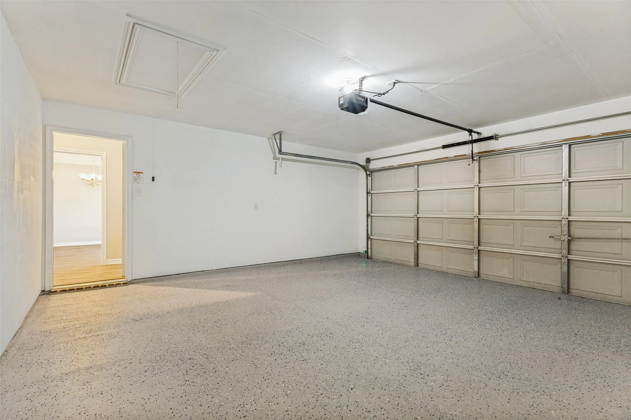 Single Family Residence For Rent in Tarrant County , 417 Brookhollow Lane, Saginaw, Texas 76131, 3 Bedroom, 2 Bathroom, 2 Garage spaces, 1,614 Sqft, built in 2010, mls#21389385, Real Estate Agent in Saginaw, Homes For Rent in Tarrant county, Homes For Rent in Saginaw, Realtor in Saginaw Texas, Real Estate Brokerage Independent Realty Texas, Luminita Cordes Realtor