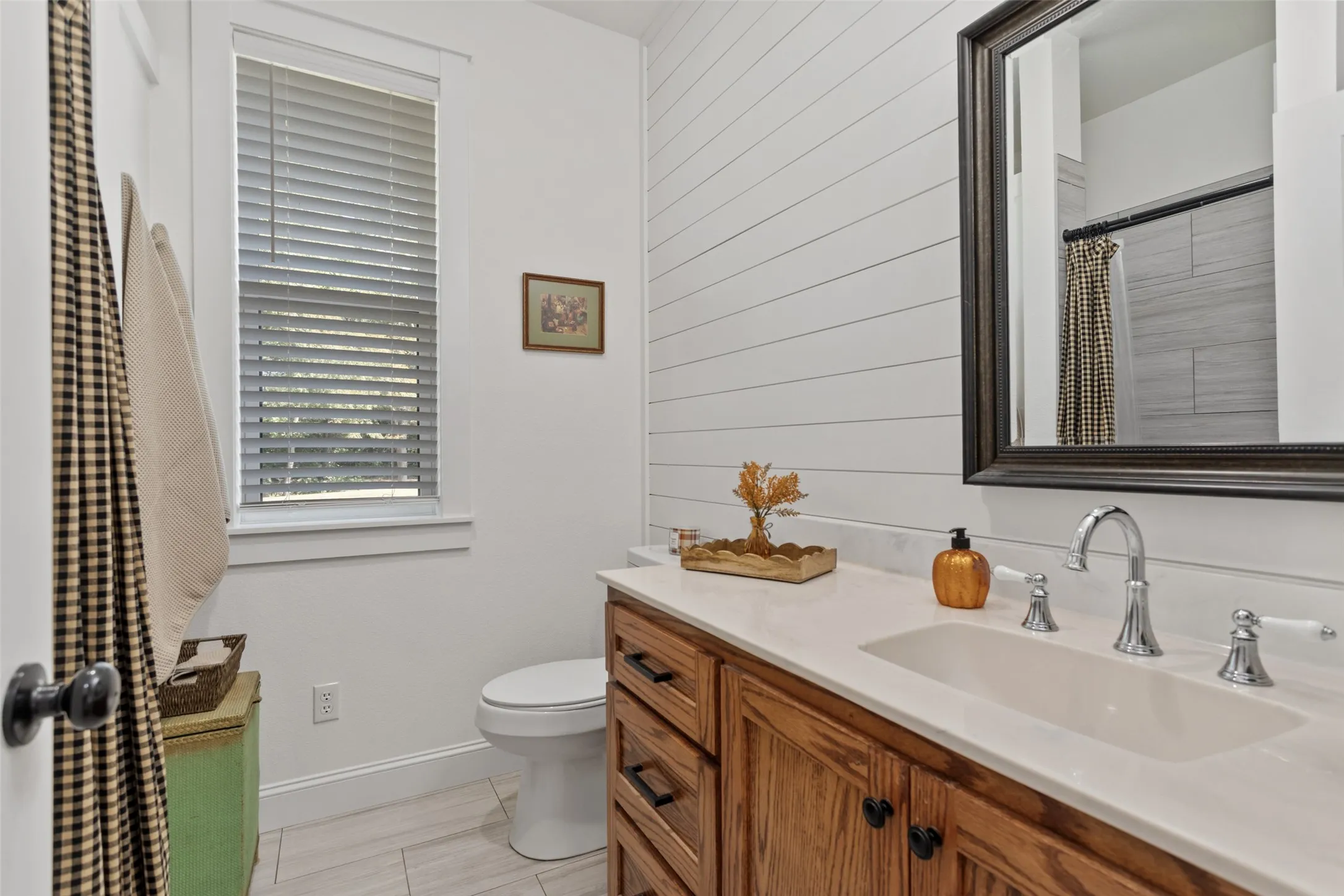 Single Family Residence For Sale in Wood County , 129 County Road 4847, Winnsboro, Texas 75494, 3 Bedroom, 2 Bathroom, 1 Garage spaces, 1,975 Sqft, built in 2021, mls#21389297, Real Estate Agent in Winnsboro, Homes For Sale in Wood county, Homes For Sale in Winnsboro, Realtor in Winnsboro Texas, Real Estate Brokerage Independent Realty Texas, Luminita Cordes Realtor