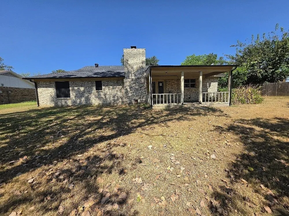 Single Family Residence For Sale in Johnson County , 719 Ridgeway Road, Joshua, Texas 76058, 3 Bedroom, 2 Bathroom, Garage spaces, 1,536 Sqft, built in 1972, mls#21389333, Real Estate Agent in Joshua, Homes For Sale in Johnson county, Homes For Sale in Joshua, Realtor in Joshua Texas, Real Estate Brokerage Independent Realty Texas, Luminita Cordes Realtor