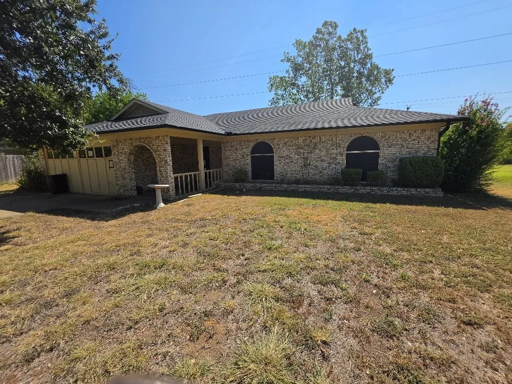 Single Family Residence For Sale in Johnson County , 719 Ridgeway Road, Joshua, Texas 76058, 3 Bedroom, 2 Bathroom, Garage spaces, 1,536 Sqft, built in 1972, mls#21389333, Real Estate Agent in Joshua, Homes For Sale in Johnson county, Homes For Sale in Joshua, Realtor in Joshua Texas, Real Estate Brokerage Independent Realty Texas, Luminita Cordes Realtor