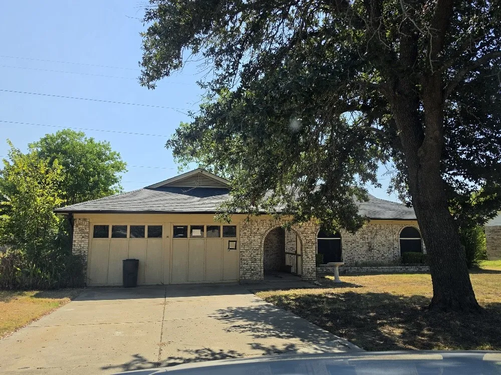 Single Family Residence For Sale in Johnson County , 719 Ridgeway Road, Joshua, Texas 76058, 3 Bedroom, 2 Bathroom, Garage spaces, 1,536 Sqft, built in 1972, mls#21389333, Real Estate Agent in Joshua, Homes For Sale in Johnson county, Homes For Sale in Joshua, Realtor in Joshua Texas, Real Estate Brokerage Independent Realty Texas, Luminita Cordes Realtor