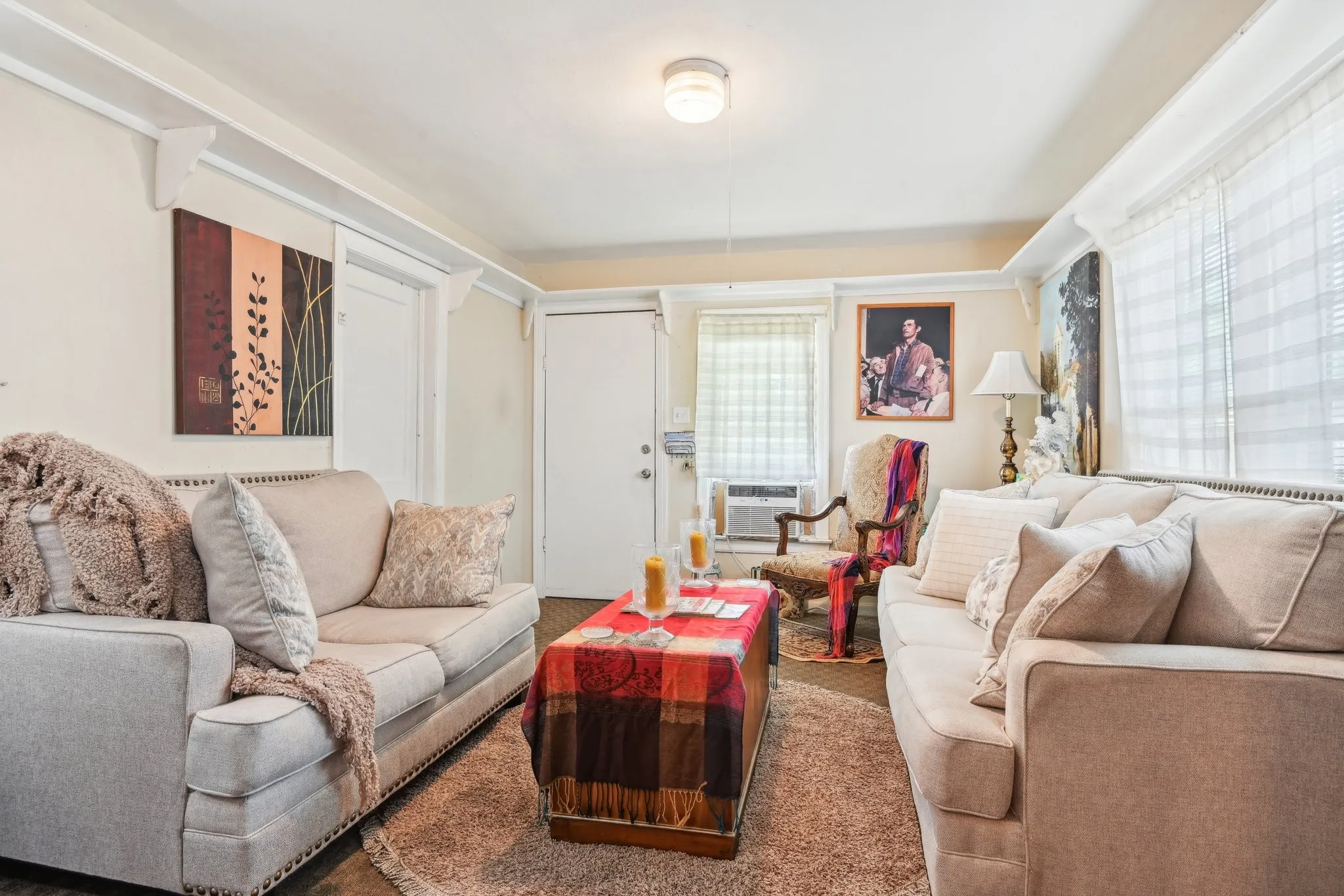 Single Family Residence For Sale in Tarrant County , 2509 Bird Street, Fort Worth, Texas 76111, 2 Bedroom, 1 Bathroom, Garage spaces, 864 Sqft, built in 1948, mls#21389380, Real Estate Agent in Fort Worth, Homes For Sale in Tarrant county, Homes For Sale in Fort Worth, Realtor in Fort Worth Texas, Real Estate Brokerage Independent Realty Texas, Luminita Cordes Realtor