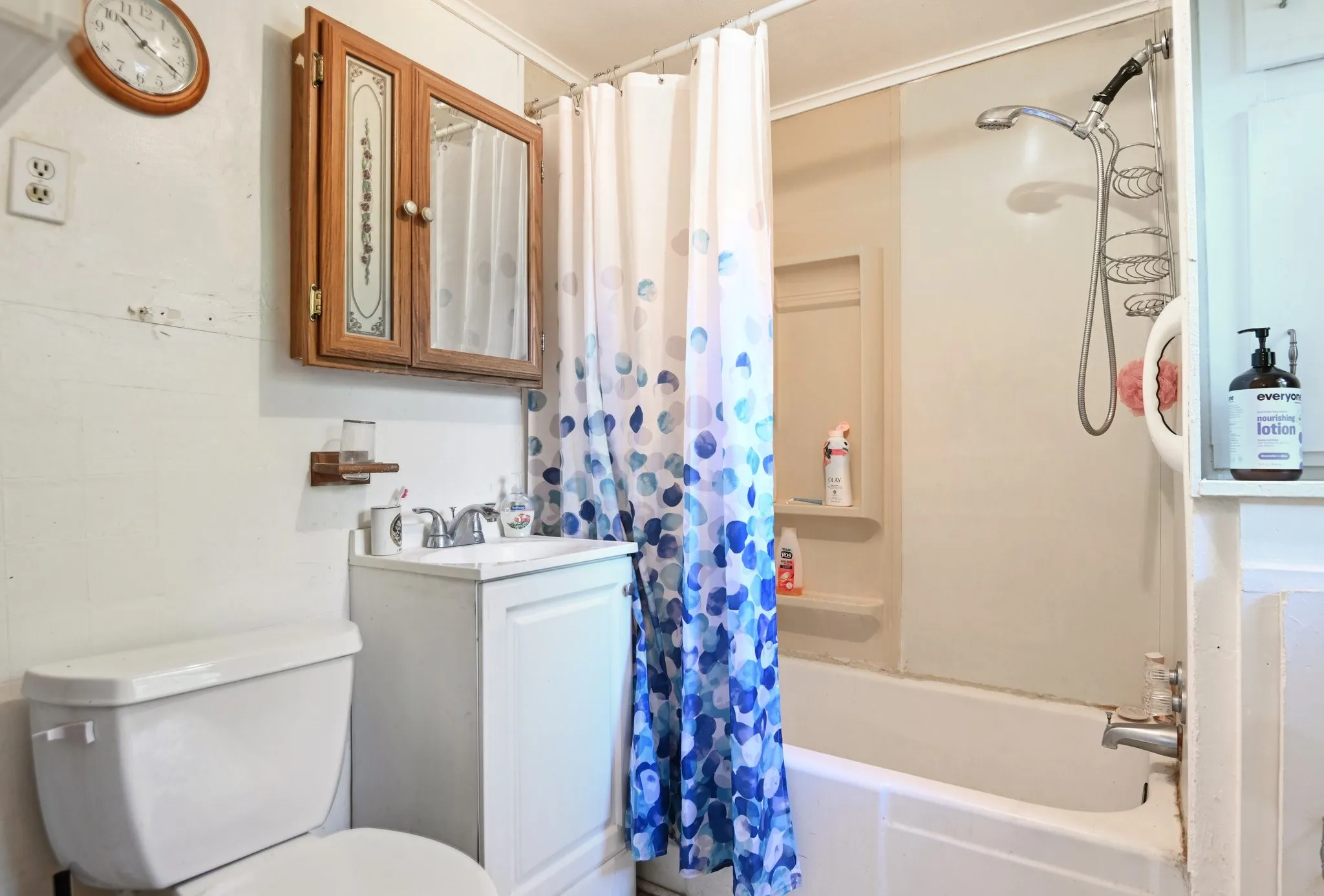 Single Family Residence For Sale in Tarrant County , 2509 Bird Street, Fort Worth, Texas 76111, 2 Bedroom, 1 Bathroom, Garage spaces, 864 Sqft, built in 1948, mls#21389380, Real Estate Agent in Fort Worth, Homes For Sale in Tarrant county, Homes For Sale in Fort Worth, Realtor in Fort Worth Texas, Real Estate Brokerage Independent Realty Texas, Luminita Cordes Realtor