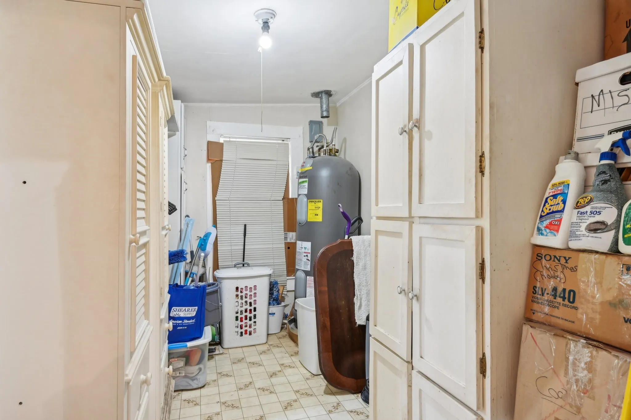 Single Family Residence For Sale in Tarrant County , 2509 Bird Street, Fort Worth, Texas 76111, 2 Bedroom, 1 Bathroom, Garage spaces, 864 Sqft, built in 1948, mls#21389380, Real Estate Agent in Fort Worth, Homes For Sale in Tarrant county, Homes For Sale in Fort Worth, Realtor in Fort Worth Texas, Real Estate Brokerage Independent Realty Texas, Luminita Cordes Realtor