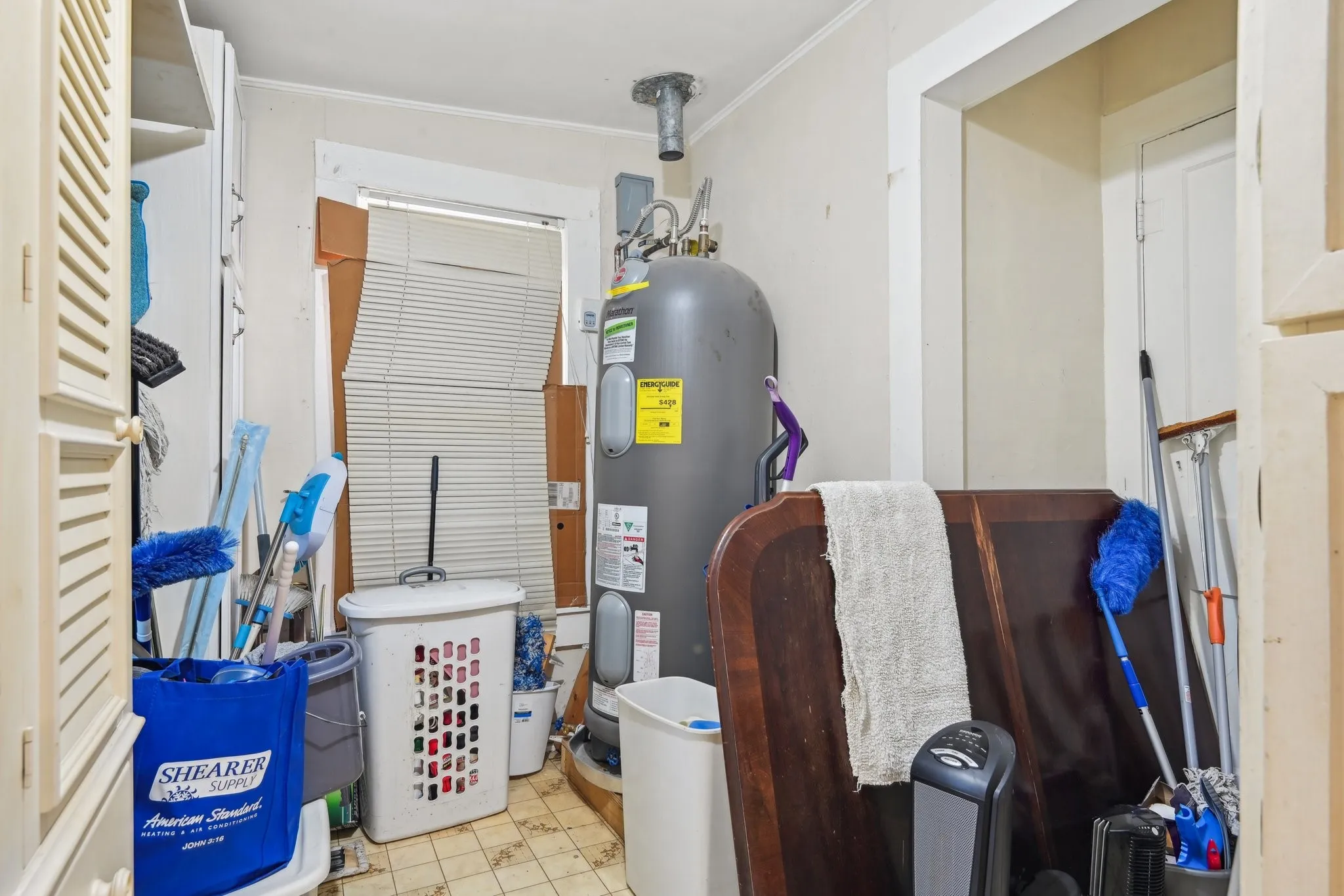 Single Family Residence For Sale in Tarrant County , 2509 Bird Street, Fort Worth, Texas 76111, 2 Bedroom, 1 Bathroom, Garage spaces, 864 Sqft, built in 1948, mls#21389380, Real Estate Agent in Fort Worth, Homes For Sale in Tarrant county, Homes For Sale in Fort Worth, Realtor in Fort Worth Texas, Real Estate Brokerage Independent Realty Texas, Luminita Cordes Realtor