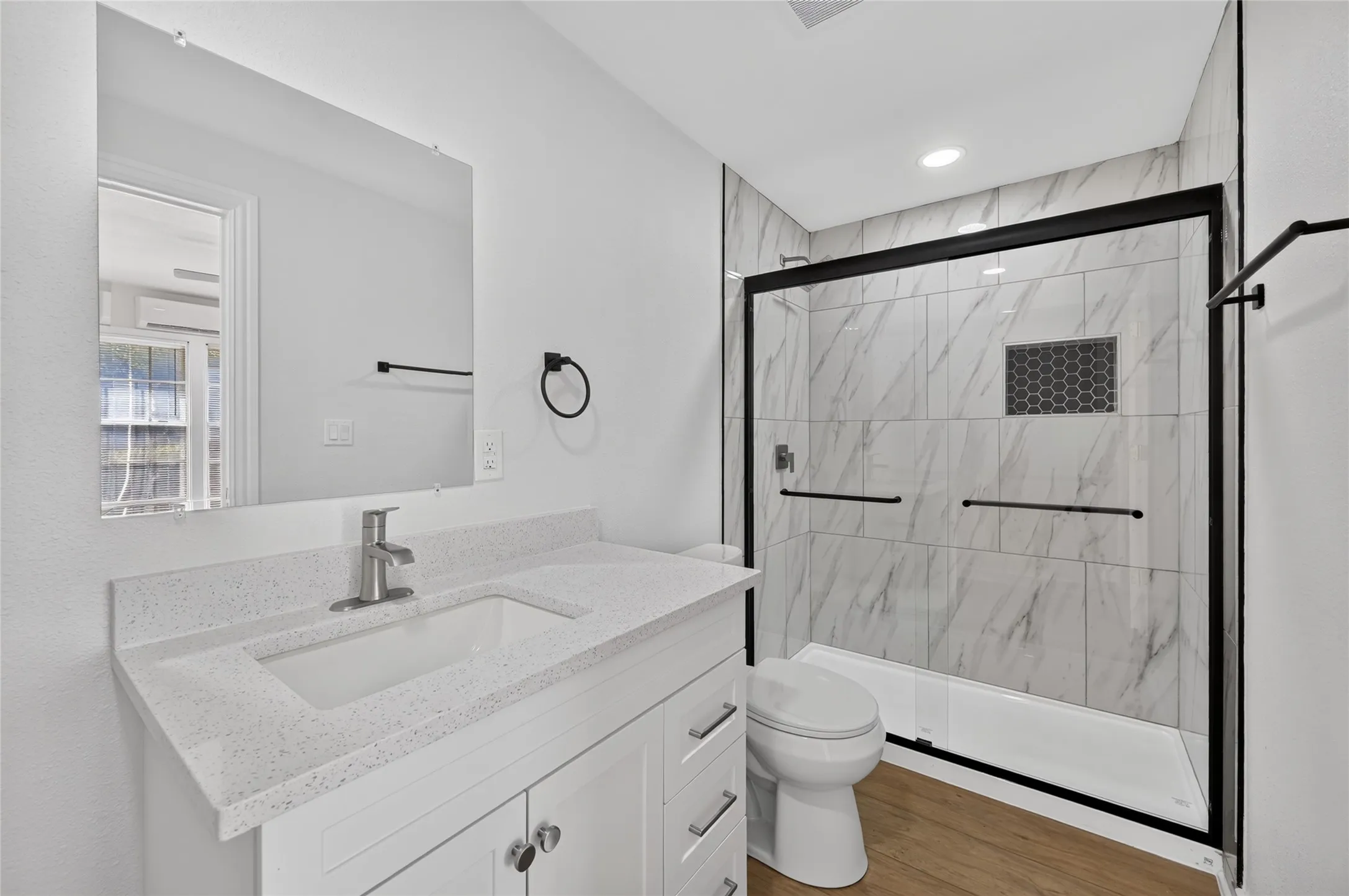 Single Family Residence For Sale in Tarrant County , 7420 Arlie Avenue, Fort Worth, Texas 76116, 3 Bedroom, 2 Bathroom, 1 Garage spaces, 1,322 Sqft, built in 1950, mls#21383208, Real Estate Agent in Fort Worth, Homes For Sale in Tarrant county, Homes For Sale in Fort Worth, Realtor in Fort Worth Texas, Real Estate Brokerage Independent Realty Texas, Luminita Cordes Realtor