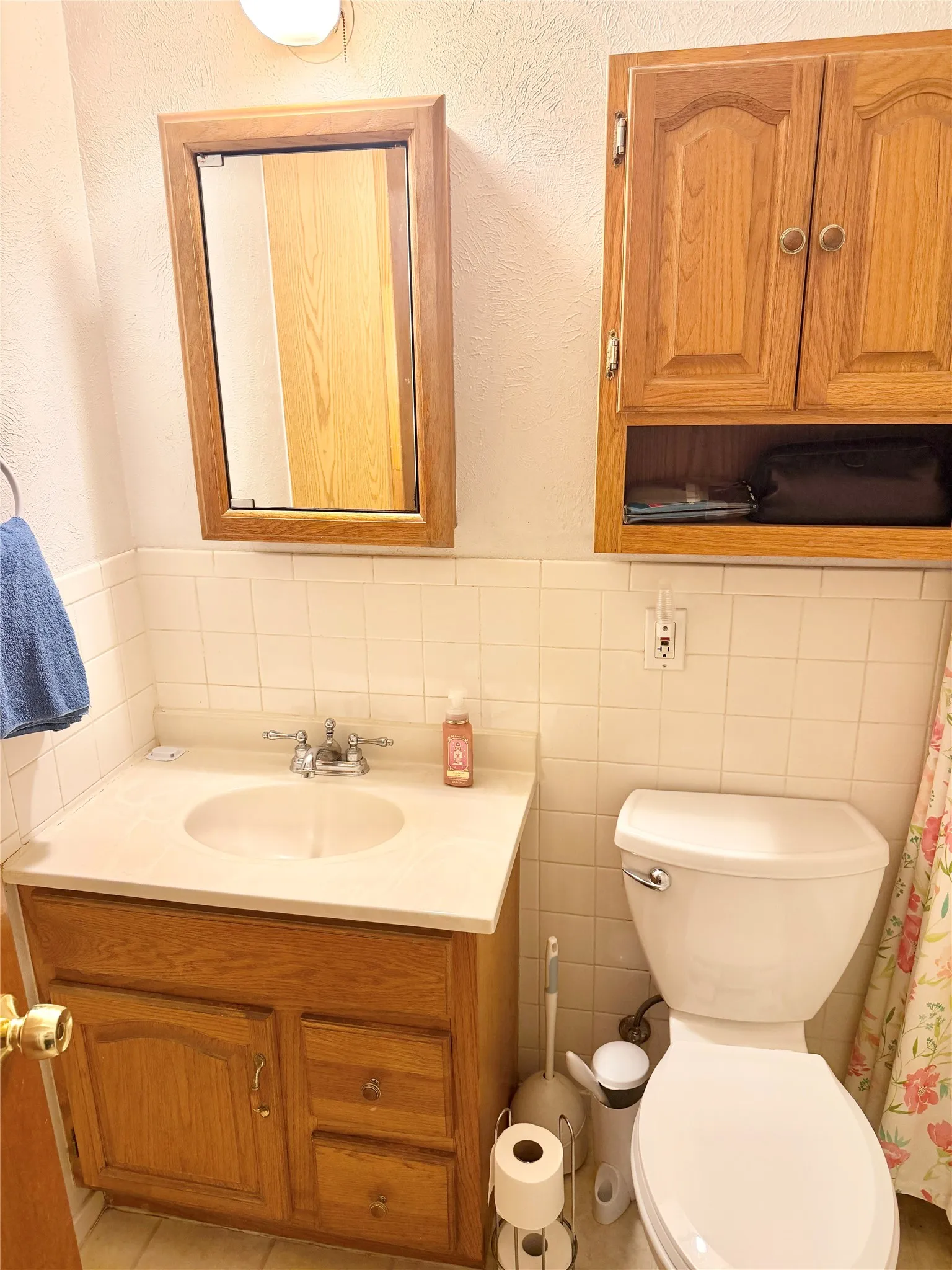 Single Family Residence For Sale in Dallas County , 2414 Himes Street, Irving, Texas 75060, 3 Bedroom, 2 Bathroom, 1 Garage spaces, 1,786 Sqft, built in 1957, mls#21389368, Real Estate Agent in Irving, Homes For Sale in Dallas county, Homes For Sale in Irving, Realtor in Irving Texas, Real Estate Brokerage Independent Realty Texas, Luminita Cordes Realtor