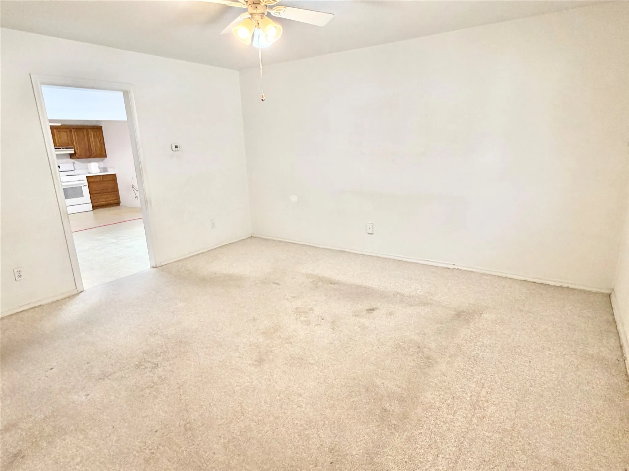 Single Family Residence For Sale in Dallas County , 2414 Himes Street, Irving, Texas 75060, 3 Bedroom, 2 Bathroom, 1 Garage spaces, 1,786 Sqft, built in 1957, mls#21389368, Real Estate Agent in Irving, Homes For Sale in Dallas county, Homes For Sale in Irving, Realtor in Irving Texas, Real Estate Brokerage Independent Realty Texas, Luminita Cordes Realtor